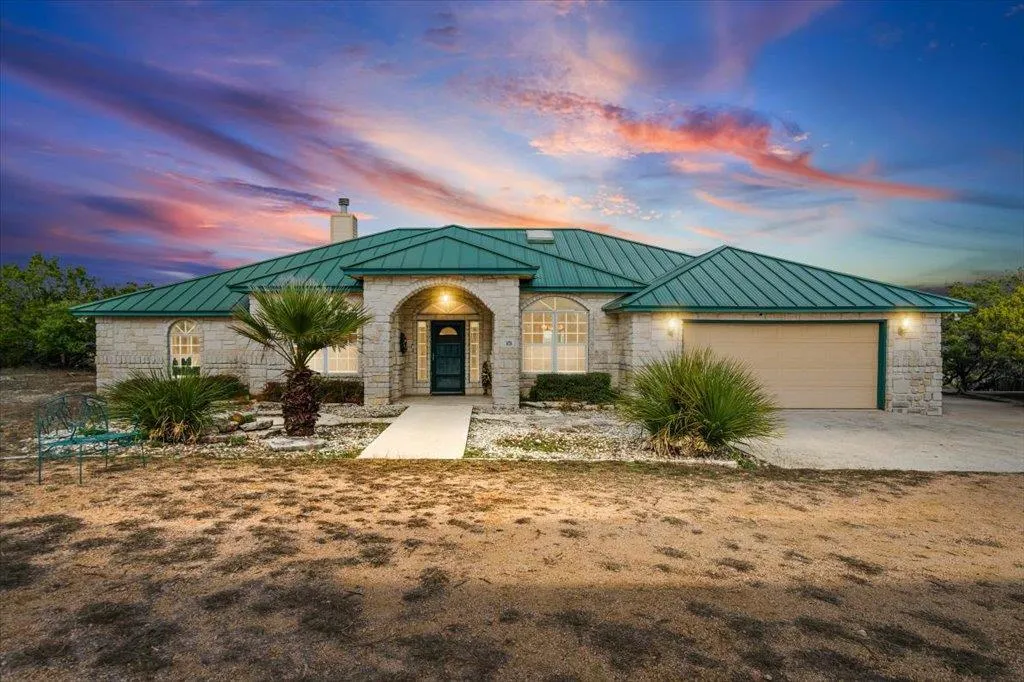 Photo of 101 VALLEY VISTA RD, Wimberley, TX, 78676