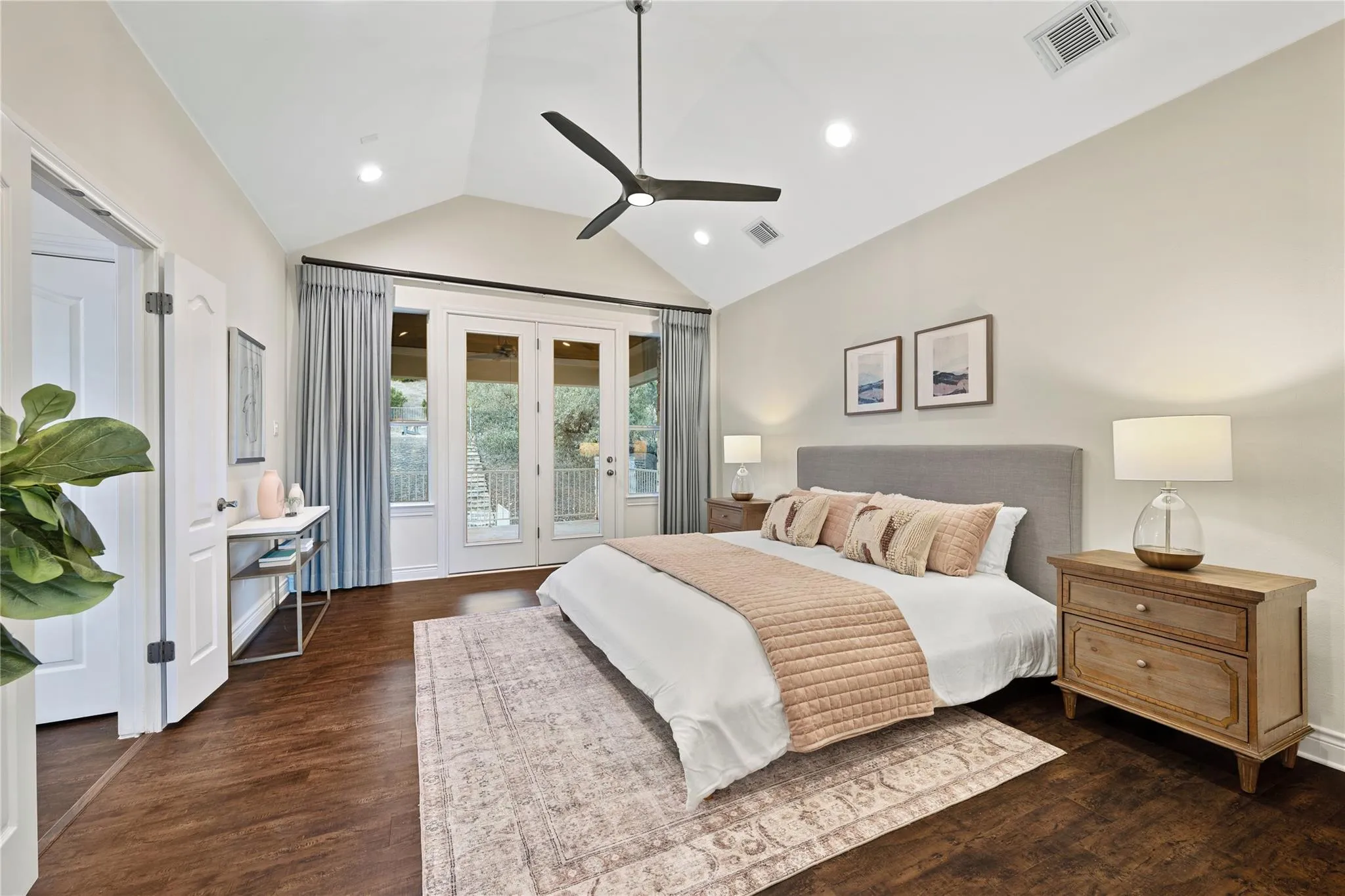 Photo 4 of 4336 CANOAS DR