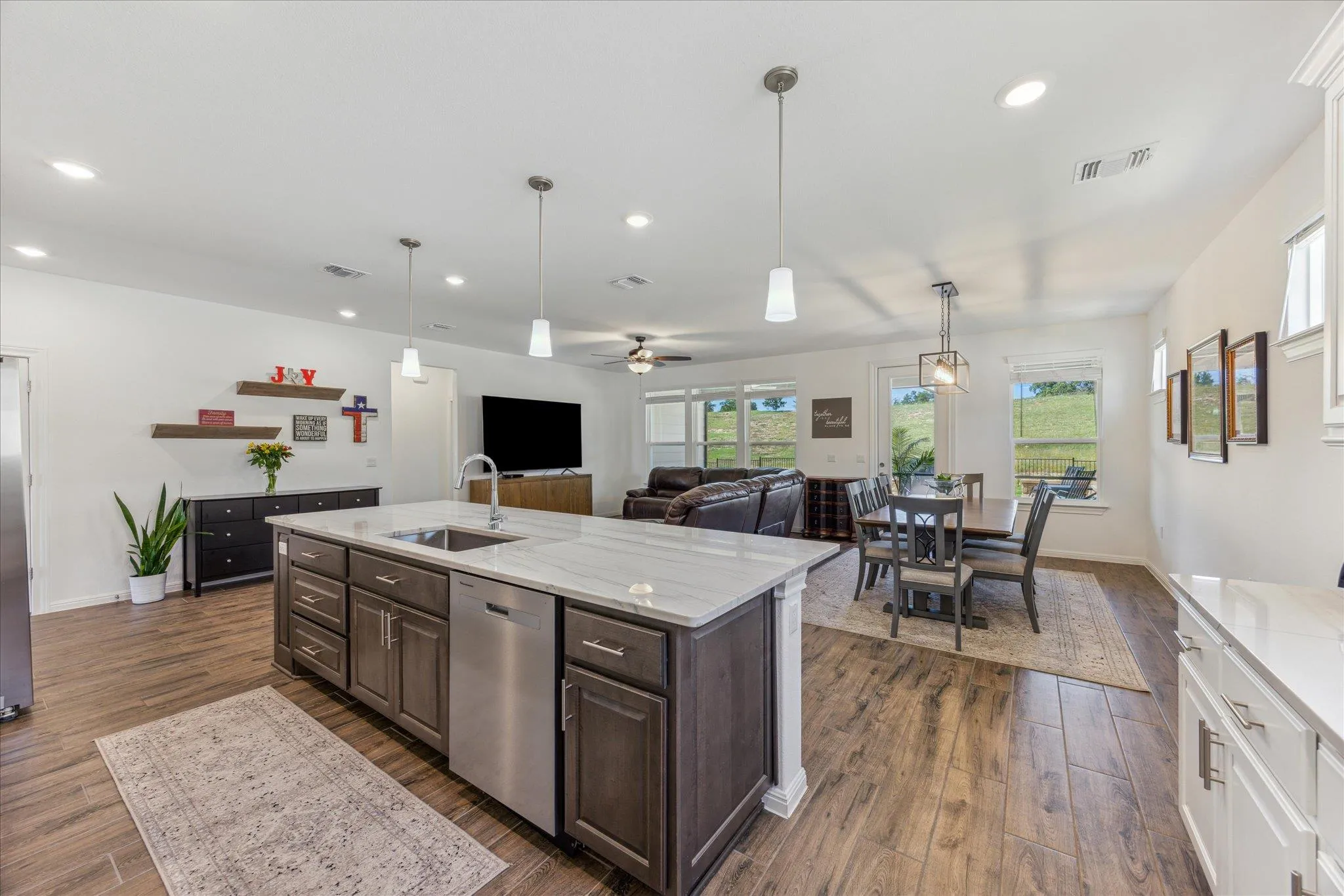 Photo of 636 MARTINGALE ST, Georgetown, TX, 78633