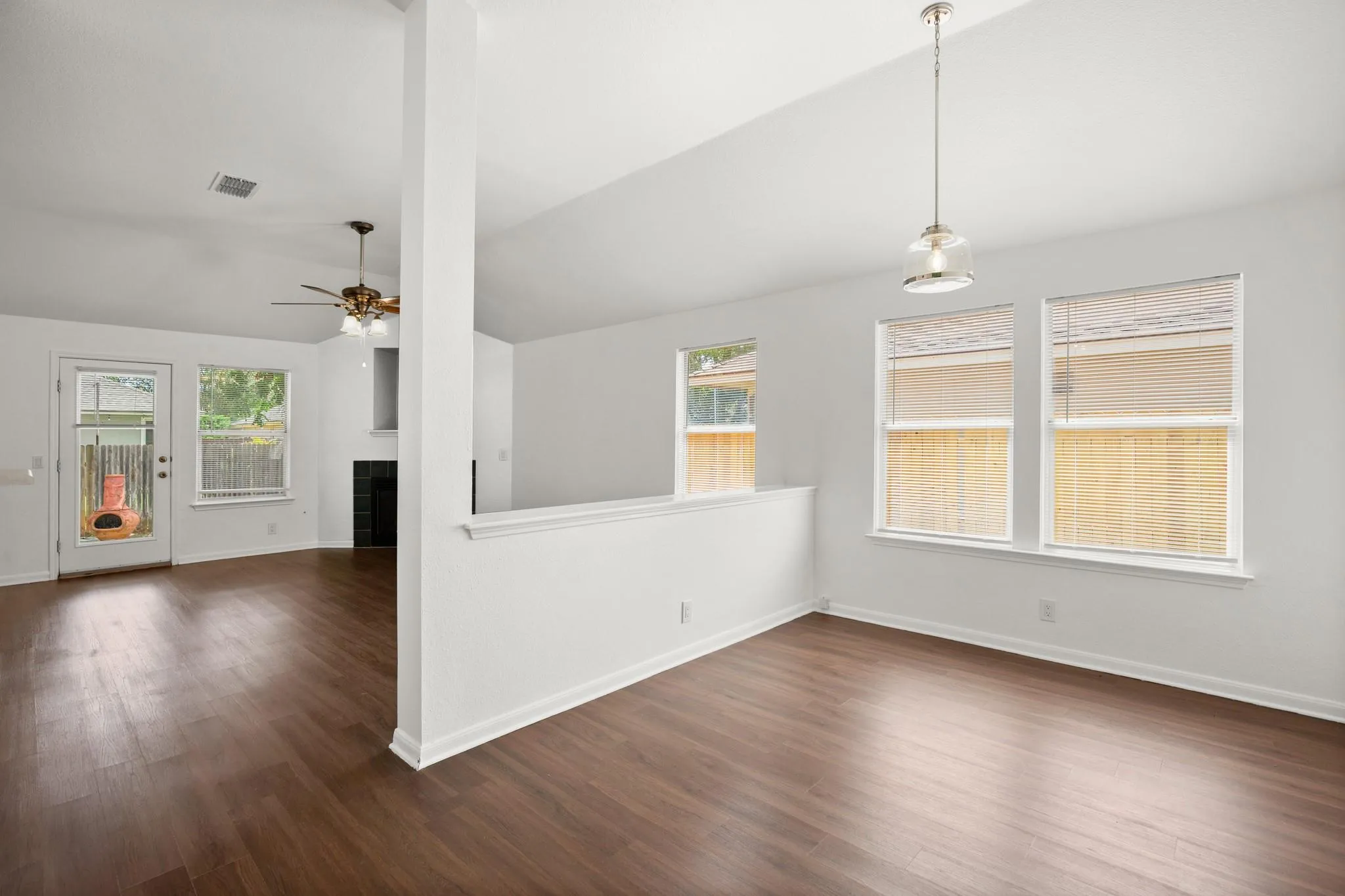 Photo 4 of 14608 MENIFEE ST
