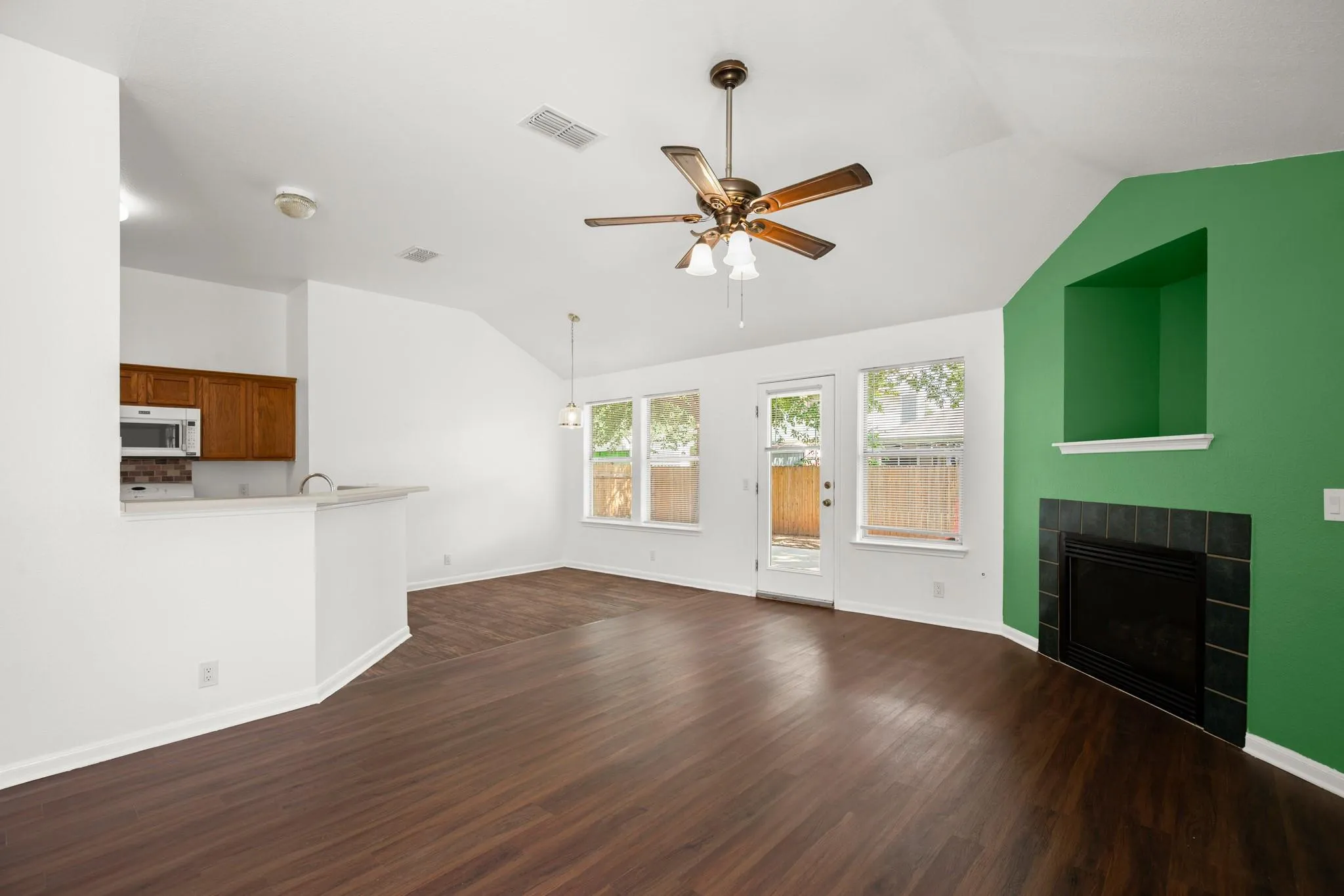 Photo 2 of 14608 MENIFEE ST
