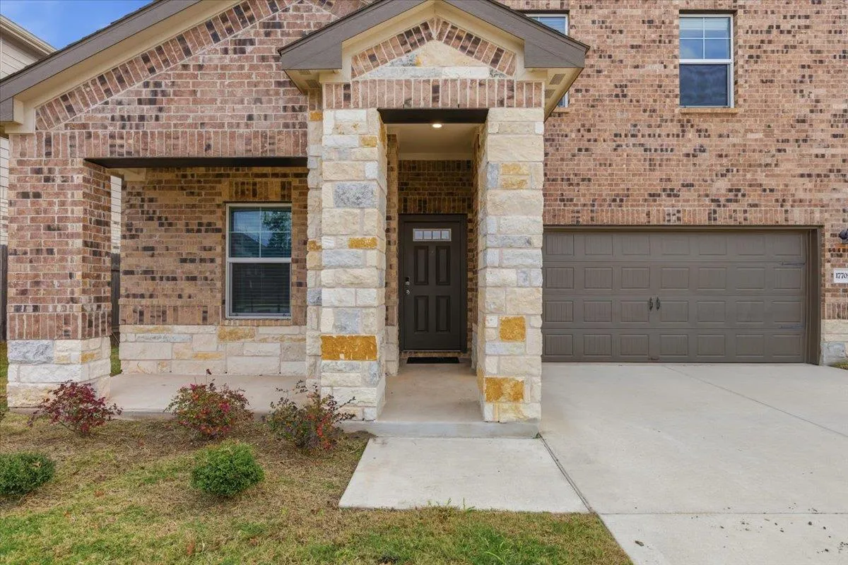 Photo 5 of 17705 PRAIRIE LAND WAY