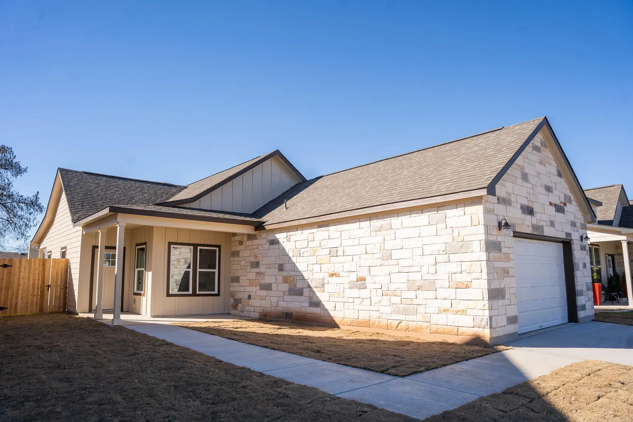 Photo of 315 STRING PRAIRIE WAY, Smithville, TX, 78957