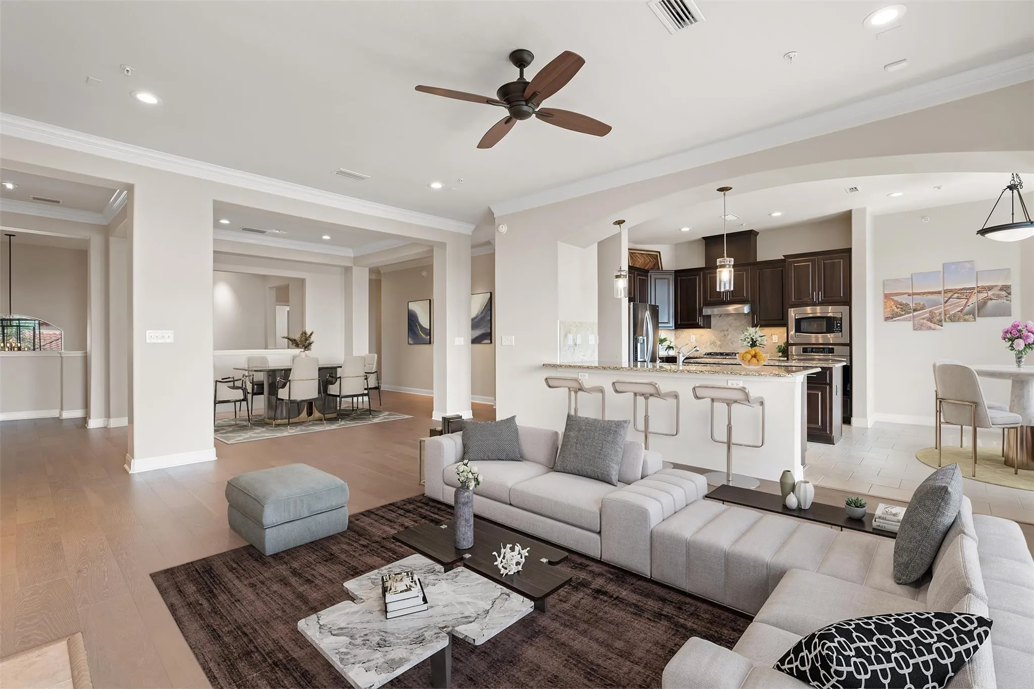 Photo 4 of 7800 SOUTHWEST PKWY PKWY #2020