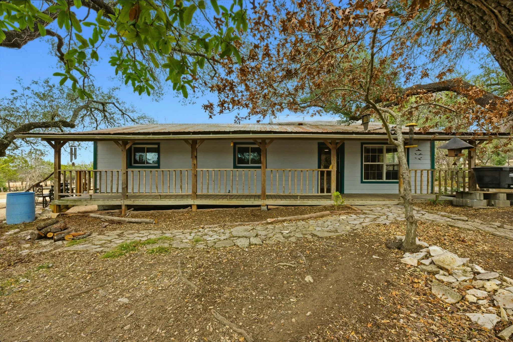 Photo 4 of 4808 W FITZHUGH RD