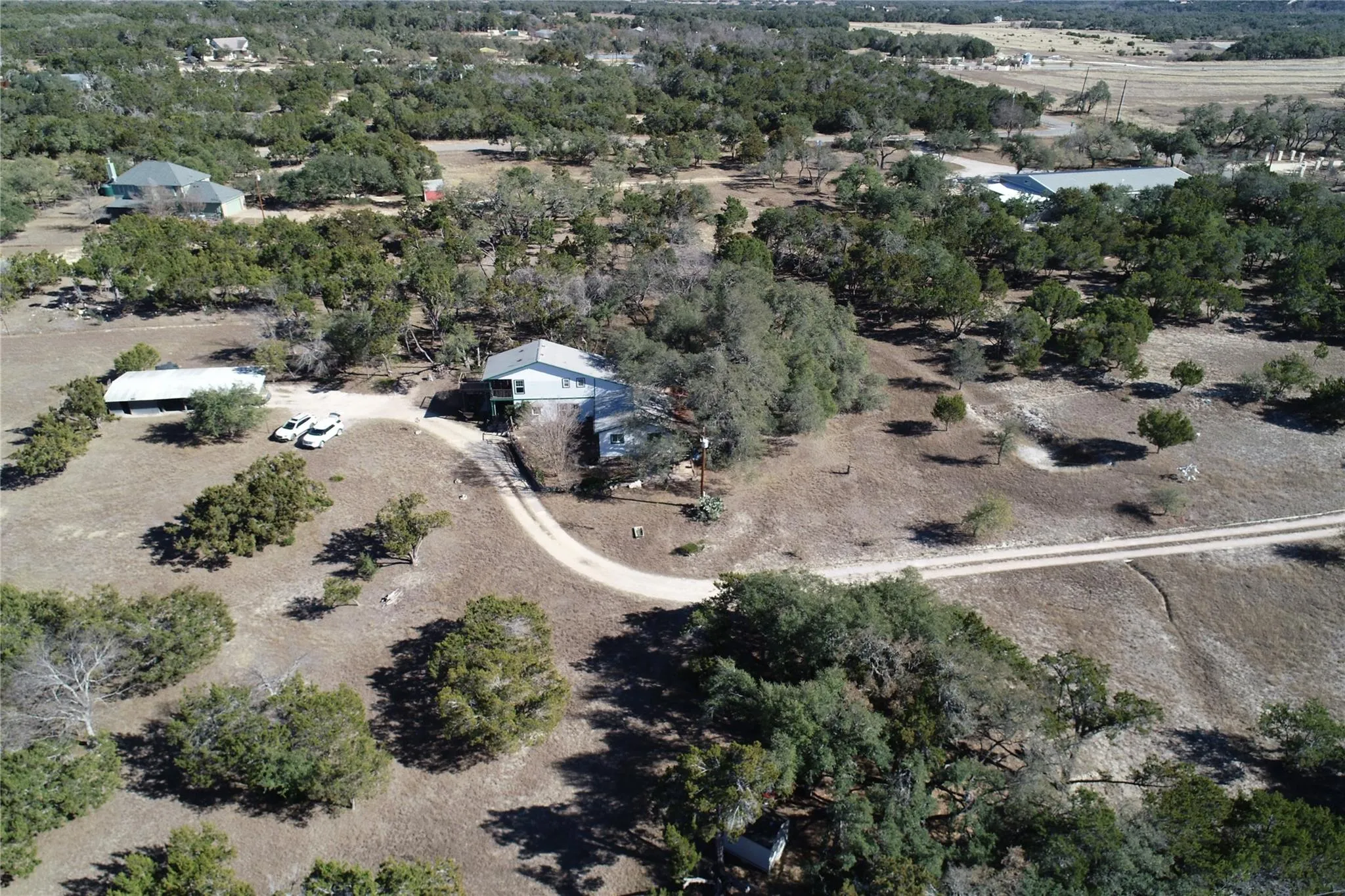 Photo 3 of 4808 W FITZHUGH RD