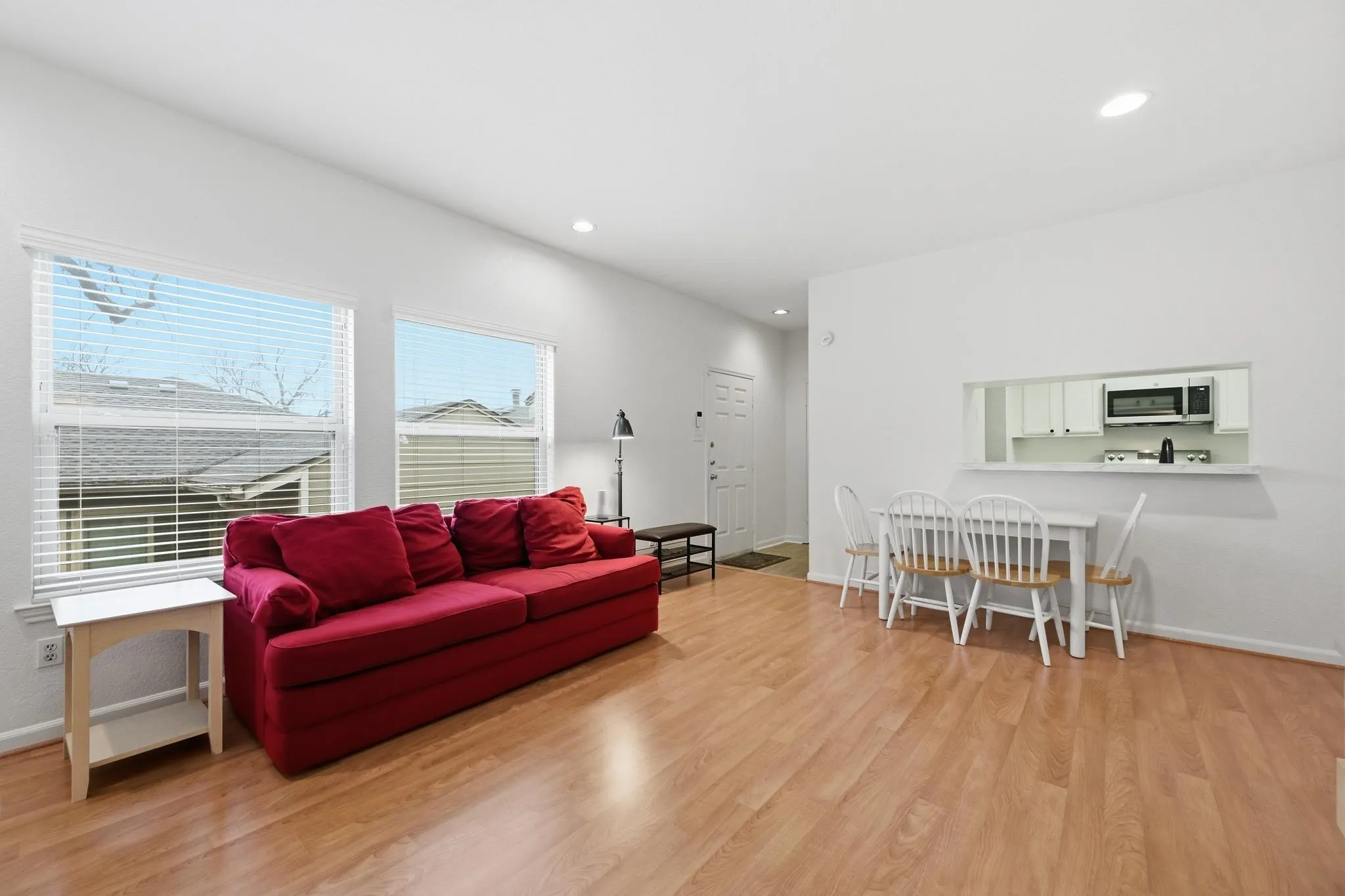 Photo 3 of 4409 DUVAL ST #305