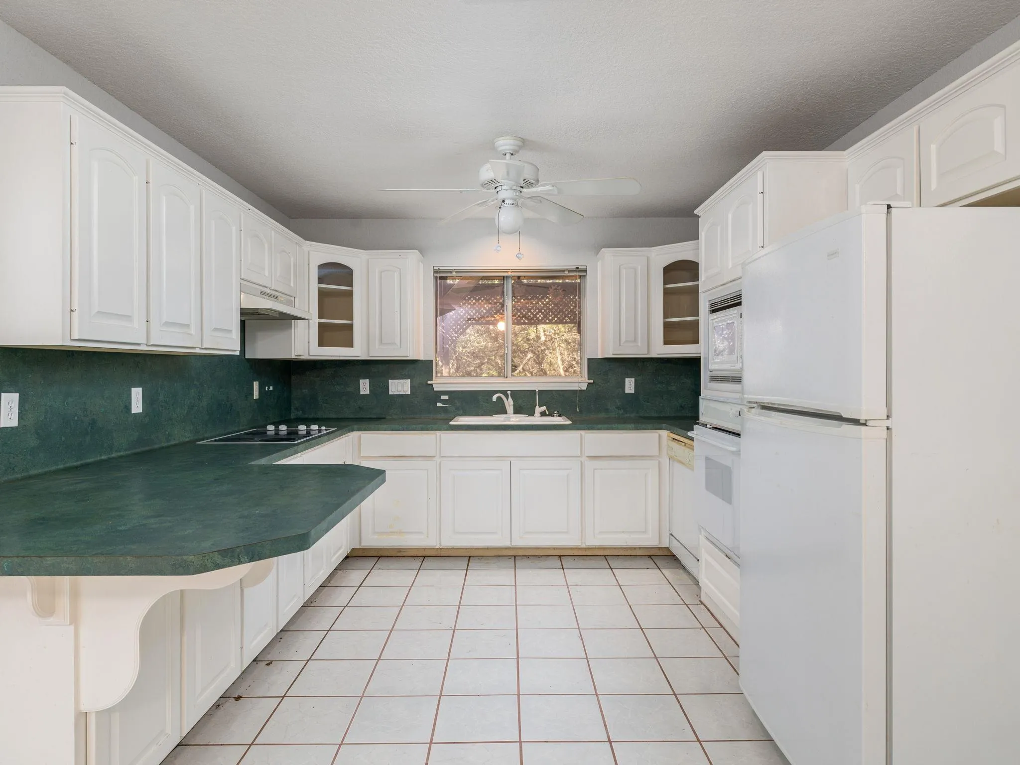 Photo 5 of 3707 WYLDWOOD RD
