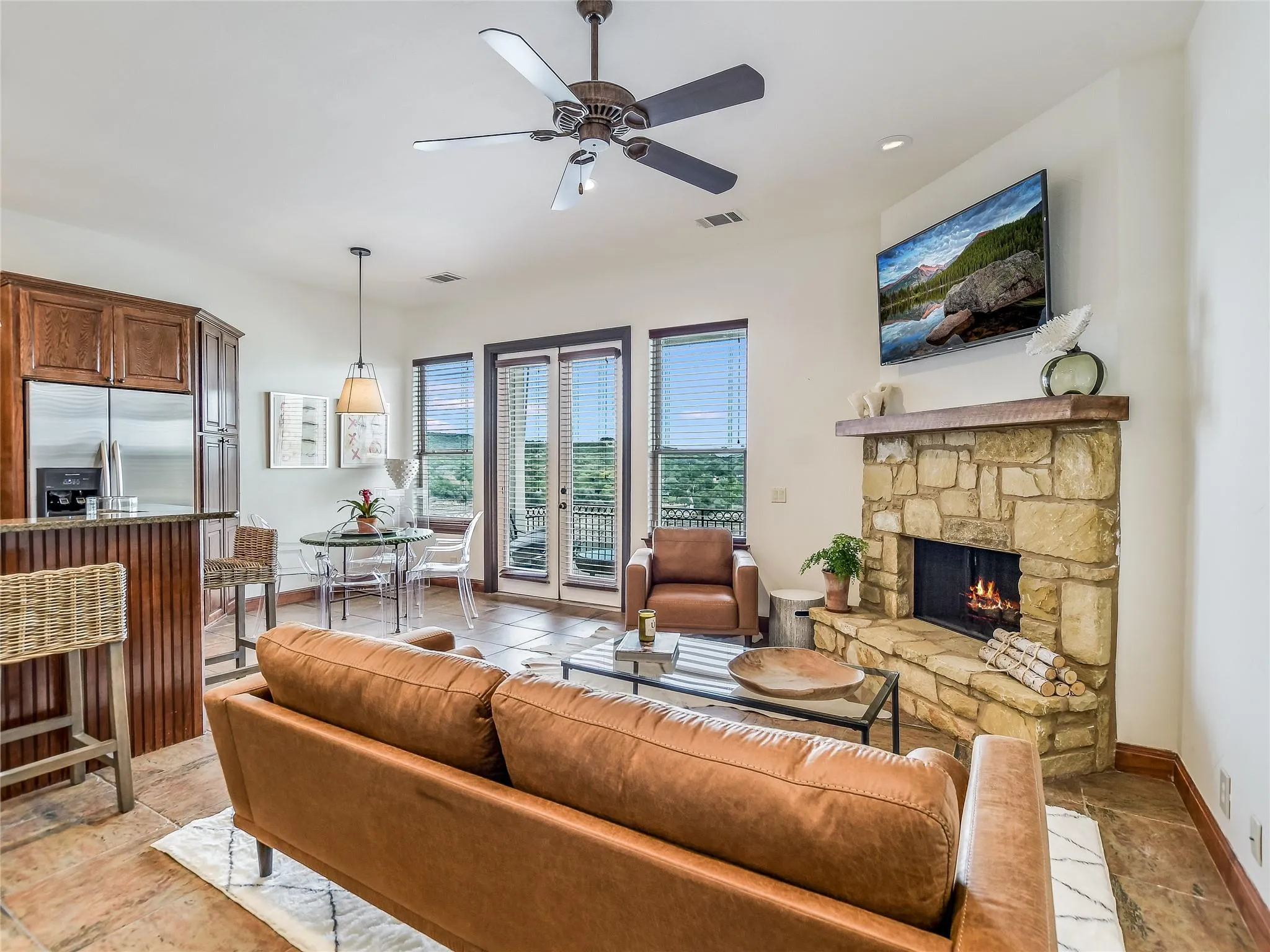 Photo 2 of 17545 E REED PARKS RD #5