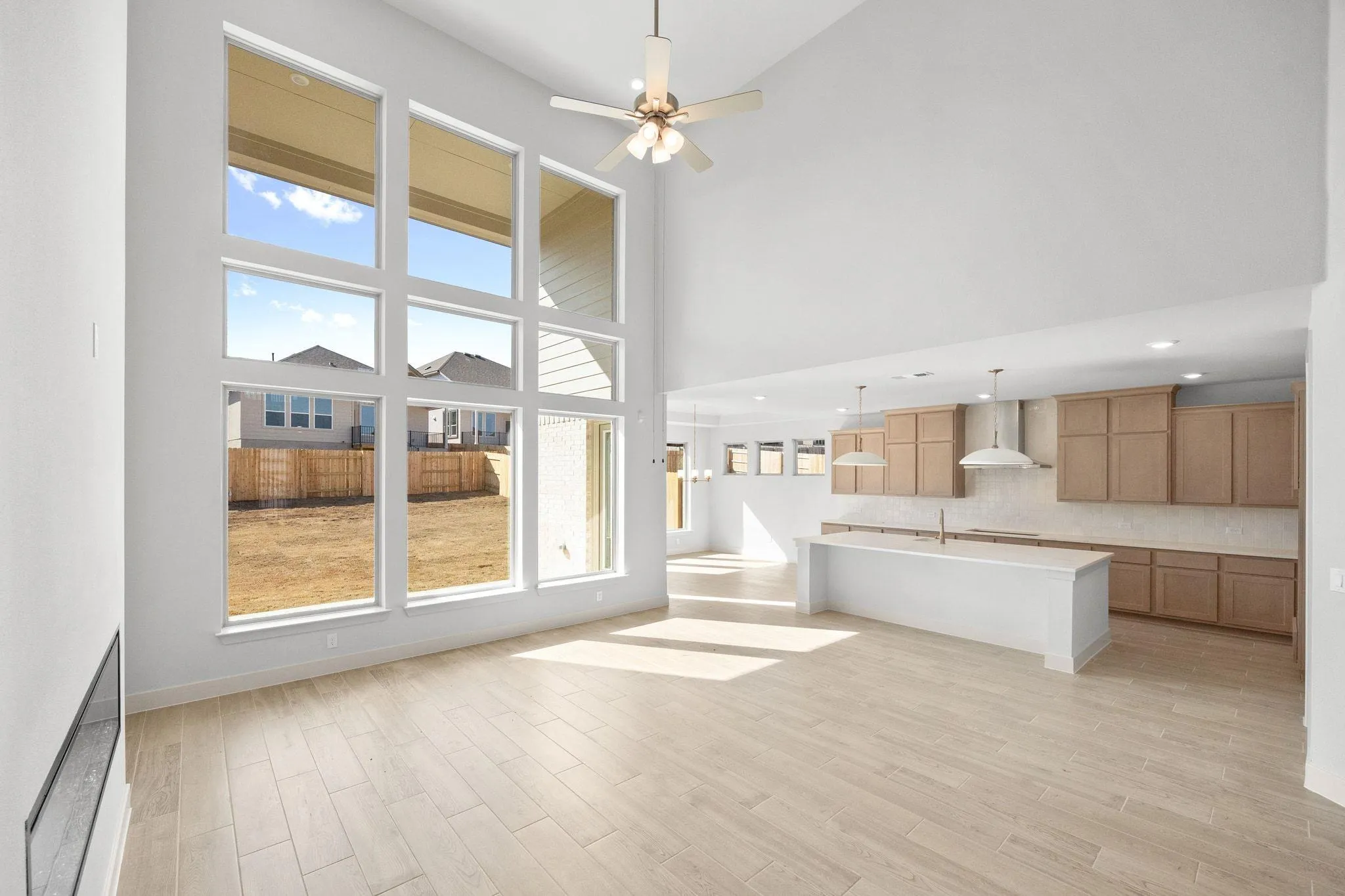 Photo 4 of 113 MEADOW BEAUTY LN