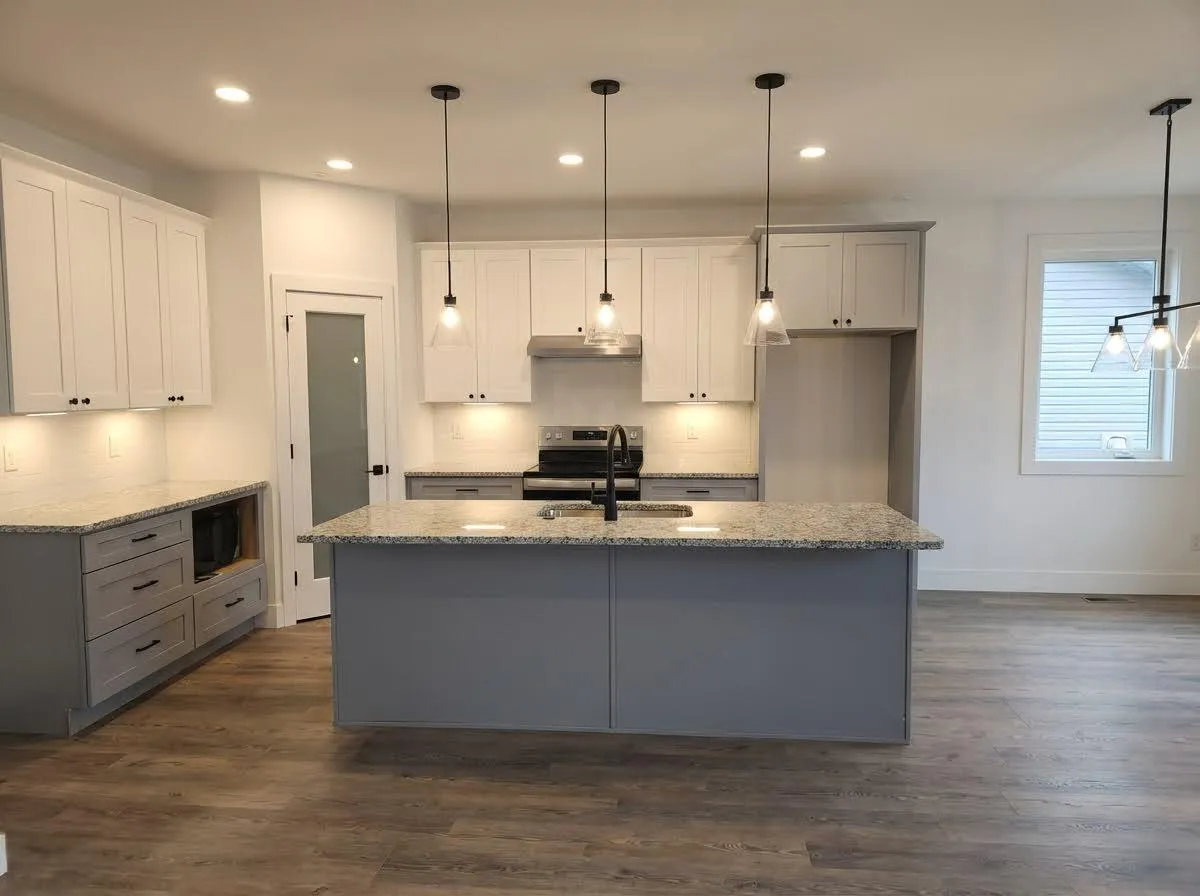 Photo 4 of 2818 E 22ND ST #2