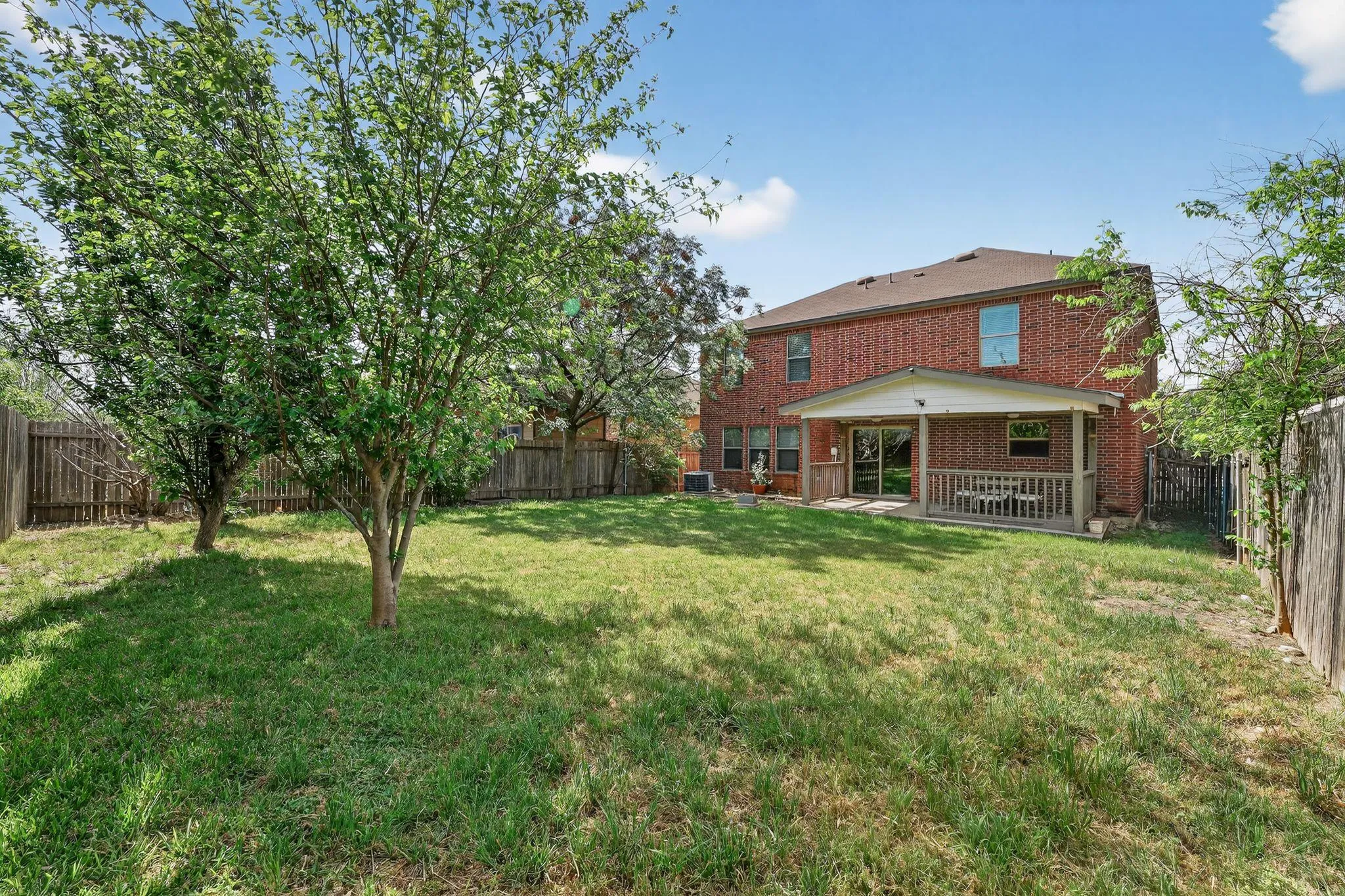 Photo 4 of 924 OATMEAL DR