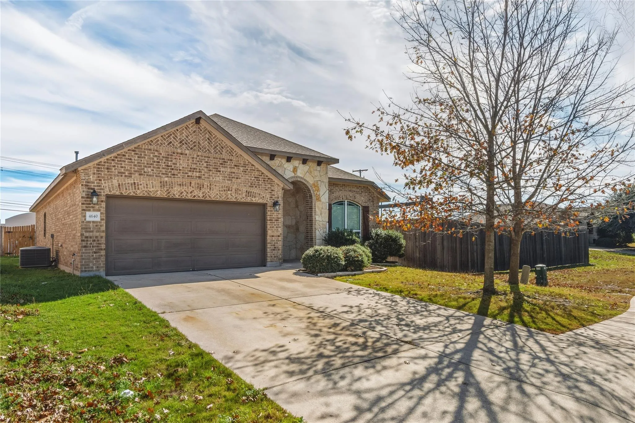 Photo 2 of 4640 TIDDLE LN