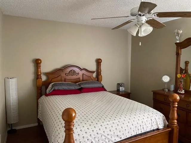 Photo 4 of 801 OLD AUSTIN PFLUGERVILLE RD