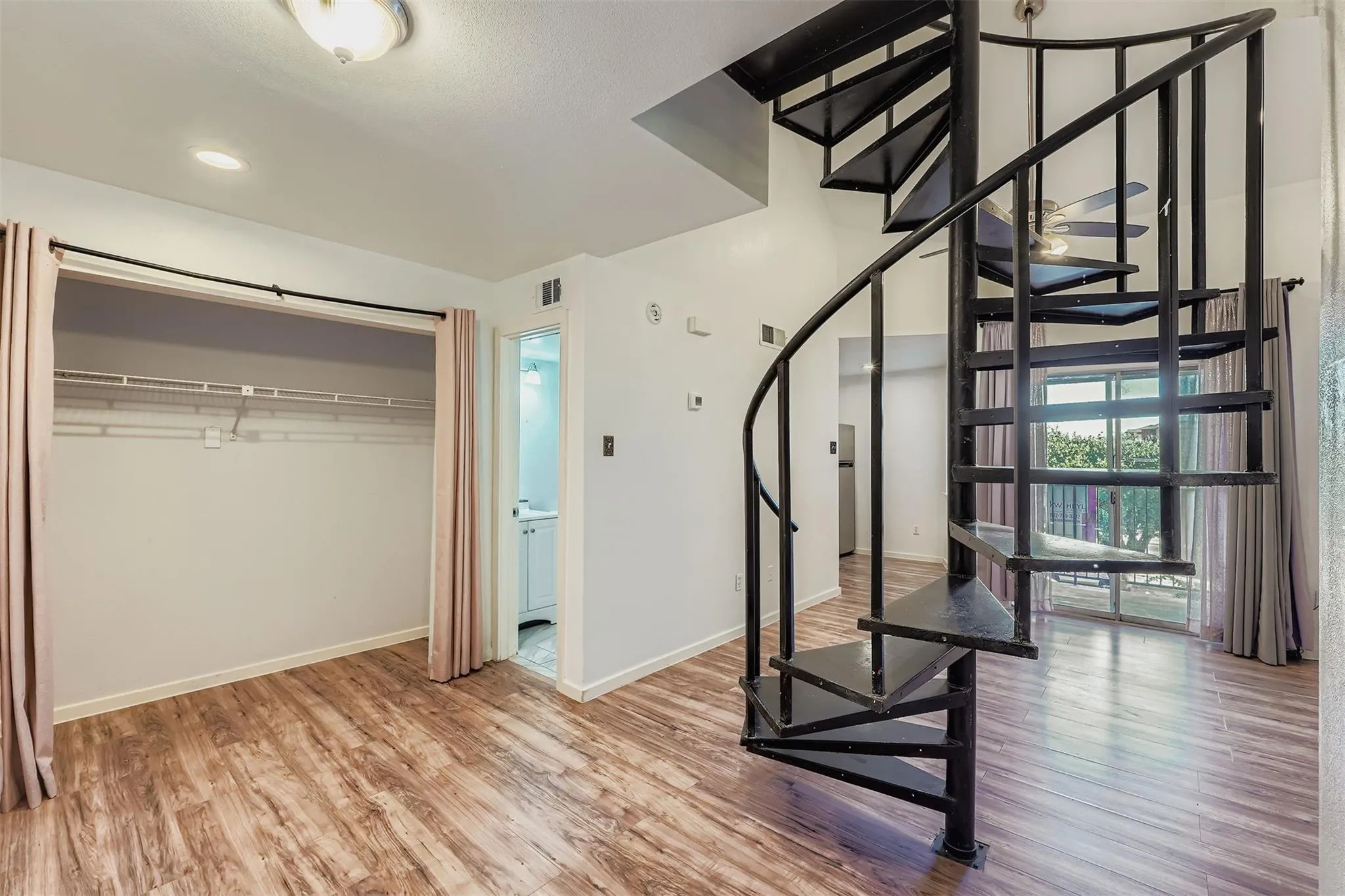 Photo 3 of 1840 BURTON DR #208