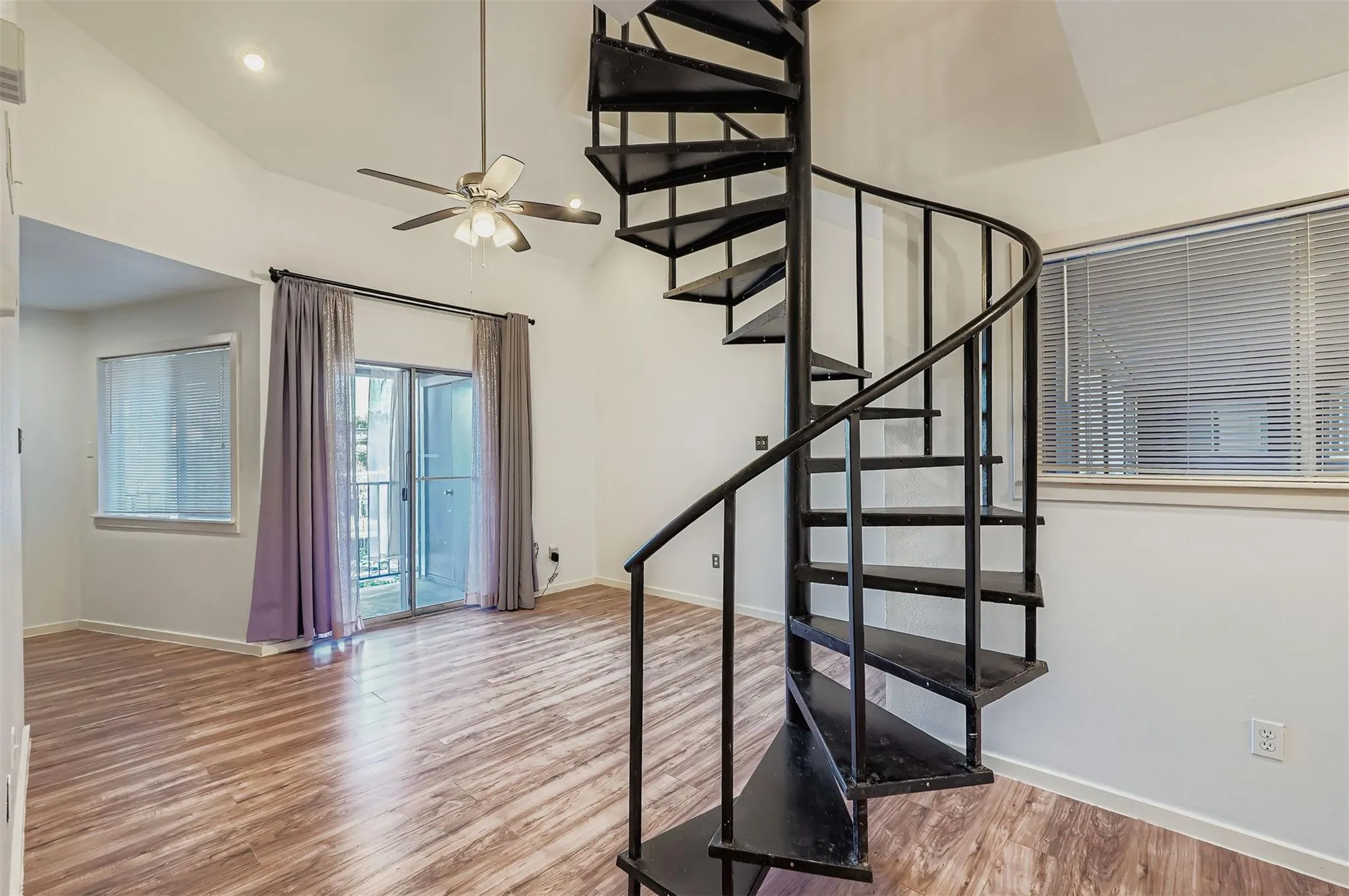 Photo 5 of 1840 BURTON DR #208