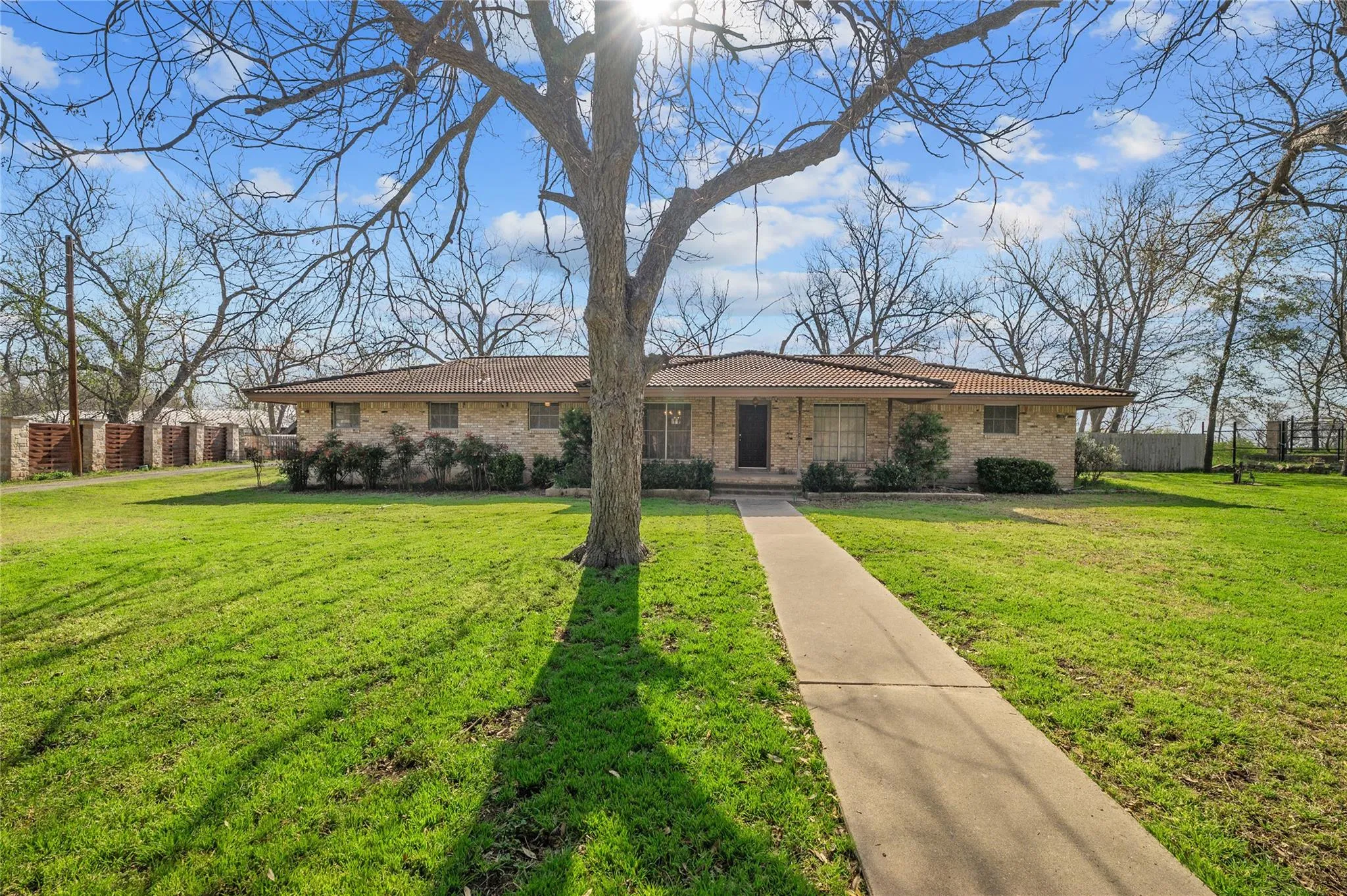 Photo of 7705 SHELTON RD, Austin, 78725