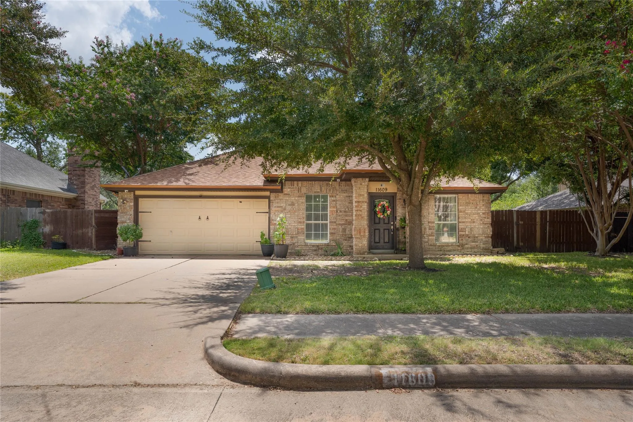 Photo 2 of 11609 LOWESWATER LN