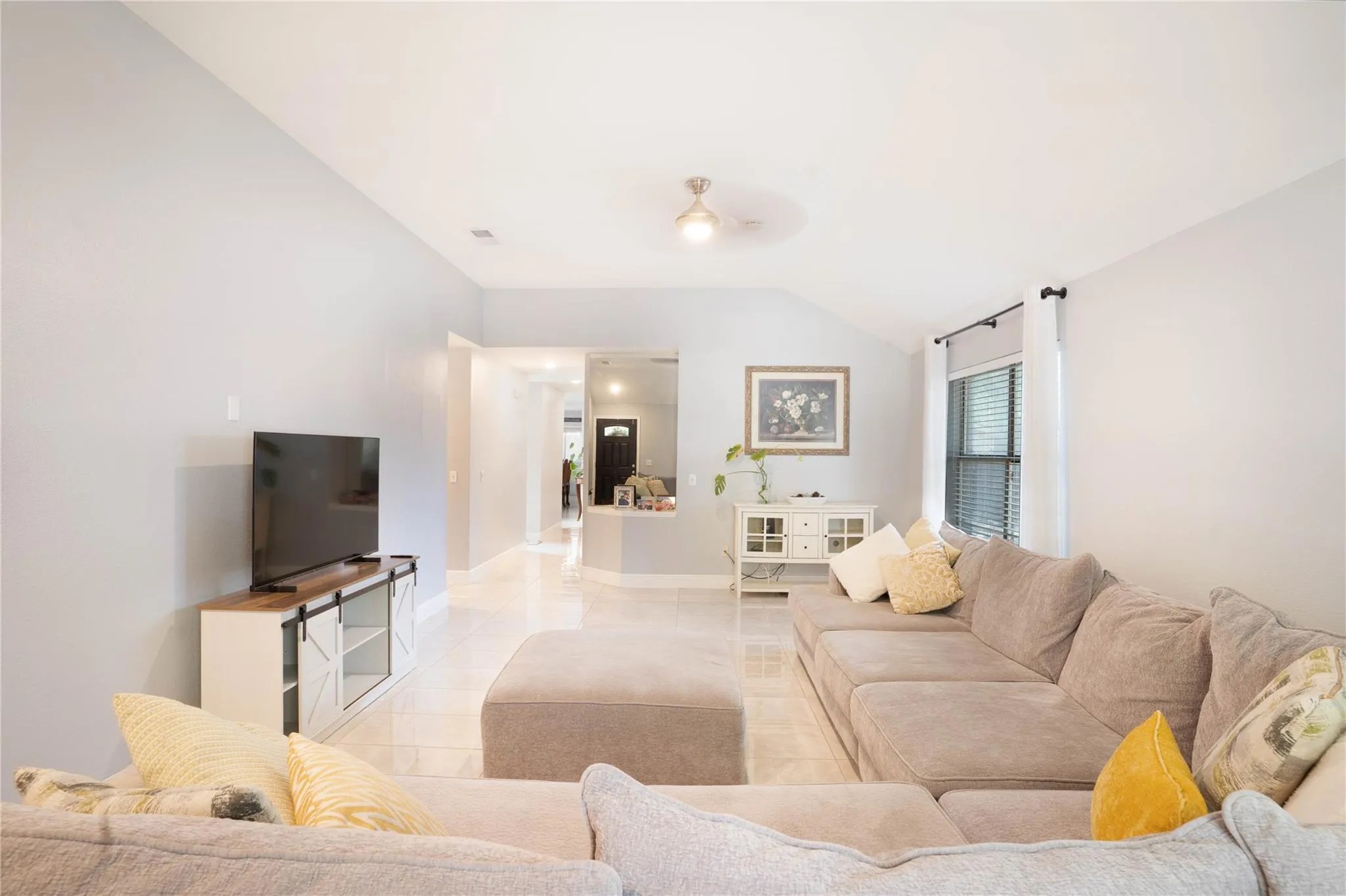 Photo 4 of 11609 LOWESWATER LN