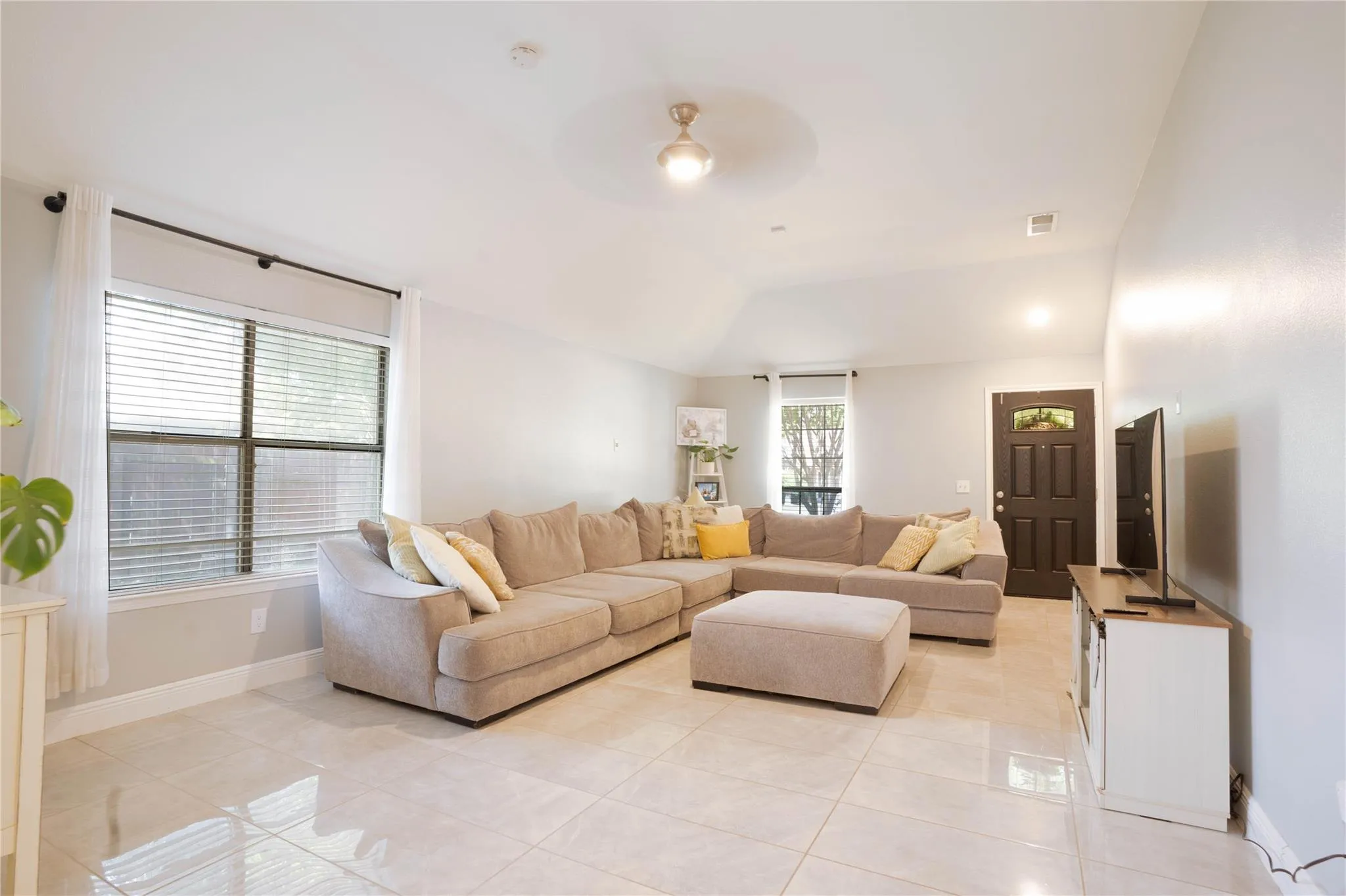 Photo 3 of 11609 LOWESWATER LN