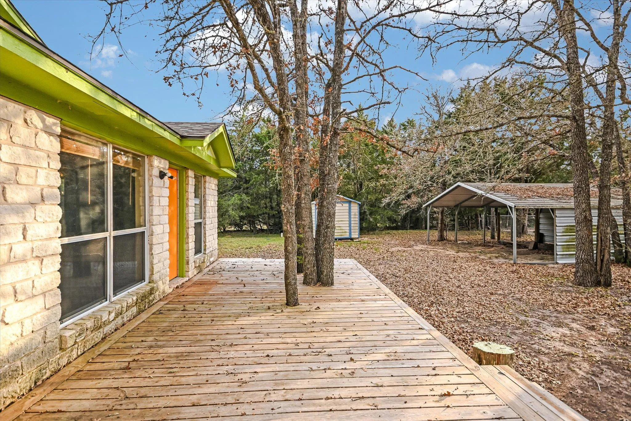 Photo 3 of 309 STOLLE LN