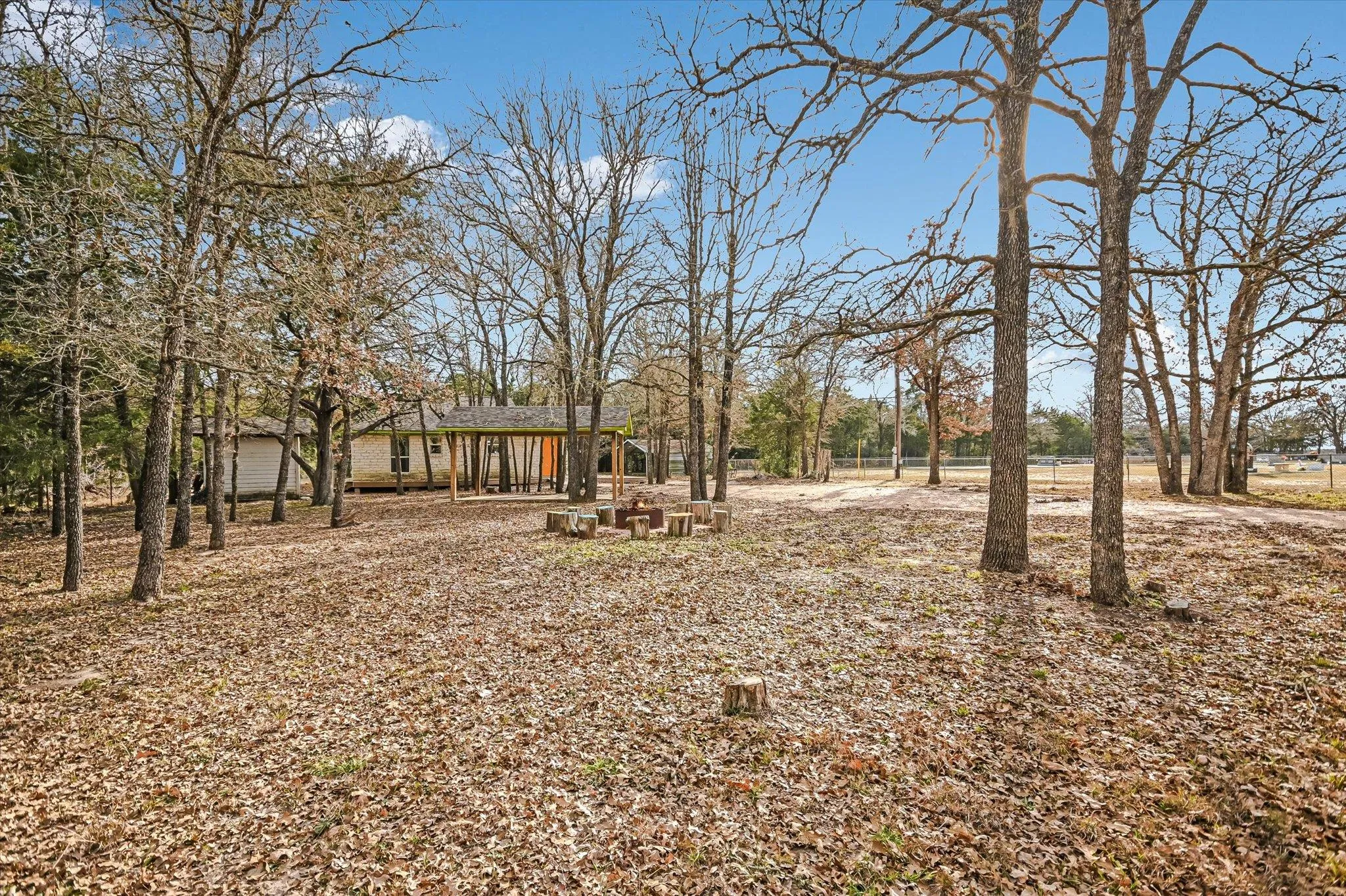Photo 4 of 309 STOLLE LN