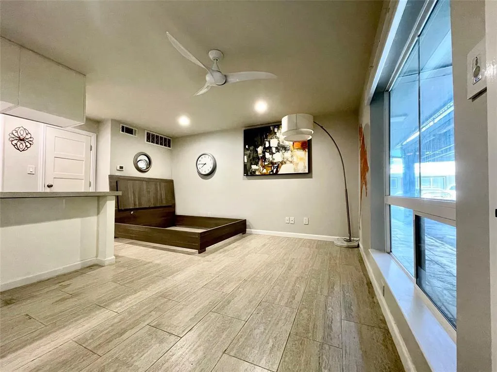 Photo 3 of 3110 RED RIVER ST #D-107
