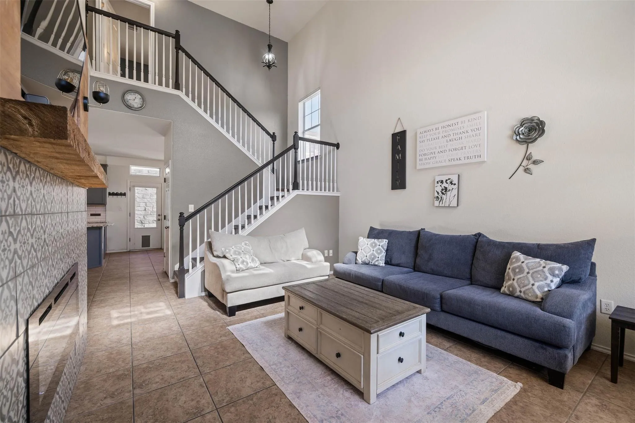 Photo 5 of 20980 WATERSIDE DR #40