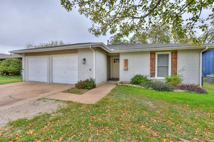 900 Cactus Dr, Round Rock, Texas 78681
