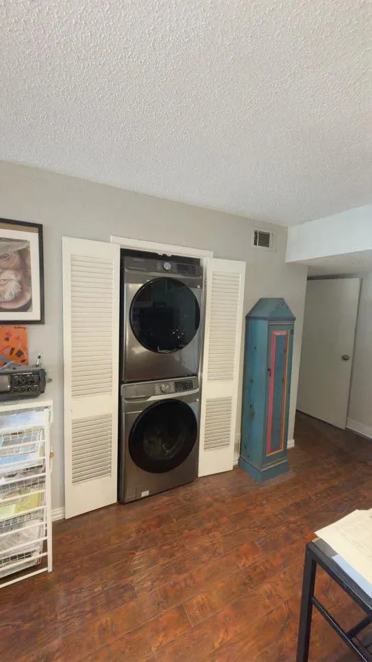 Photo 4 of 2425 ASHDALE DR #41