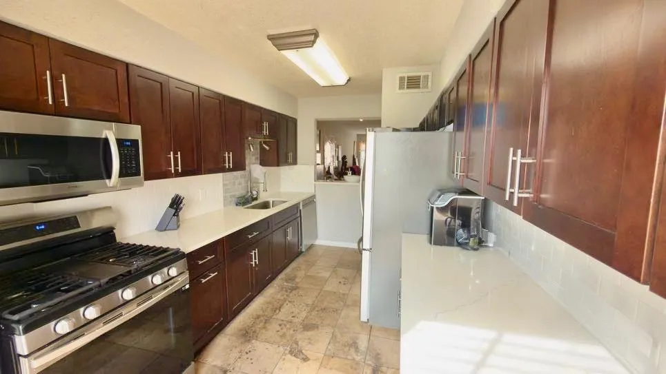 Photo 3 of 2425 ASHDALE DR #41