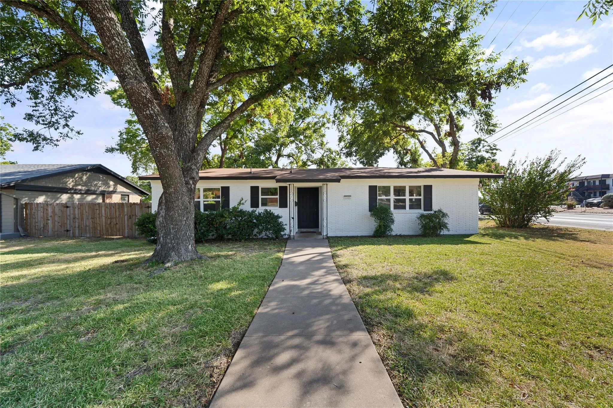 Photo of 1201 RIDGEHAVEN DR, Austin, TX, 78723