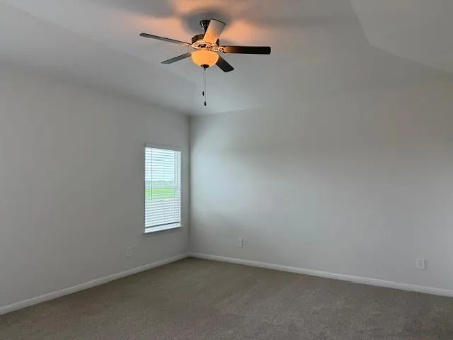 Photo 2 of 17004 LOMOND WAY