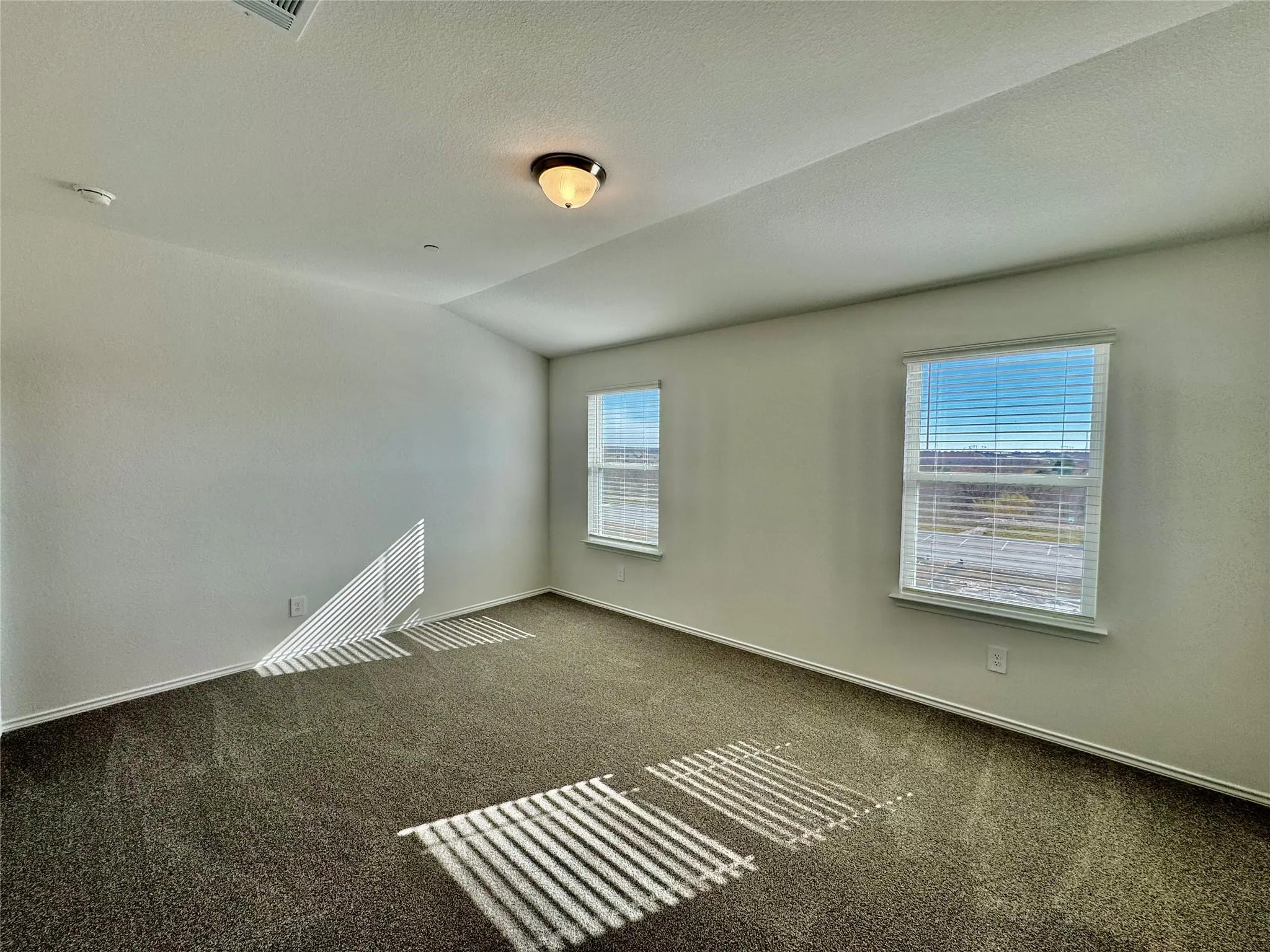 Photo 3 of 12813 SUMMER VILLAGE DR