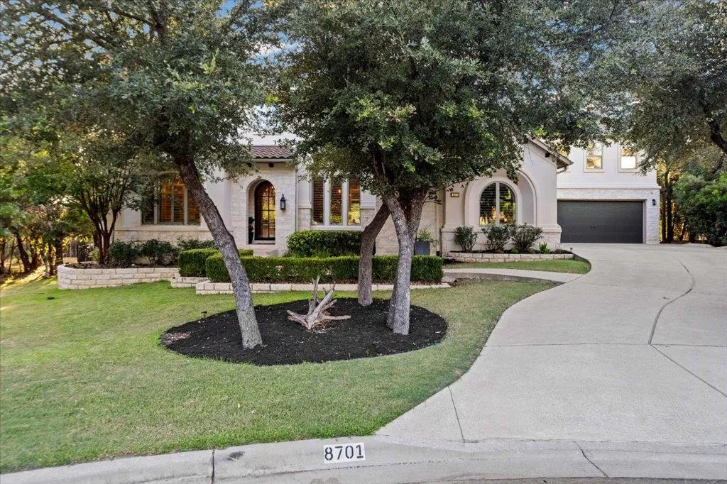 Photo of 8701 AMBROSIA DR, Austin, TX, 78738