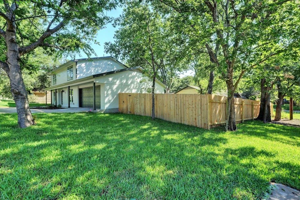 Photo of 2704 LOYOLA LN, Austin, TX, 78723