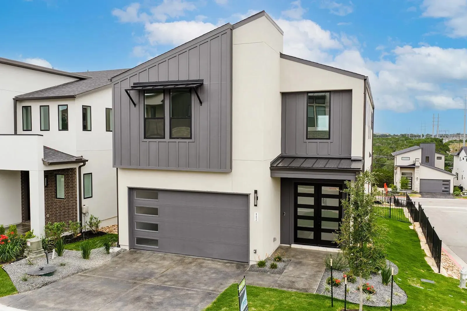 Photo of 112 PENNYBACKER LN, Lakeway, TX, 78738