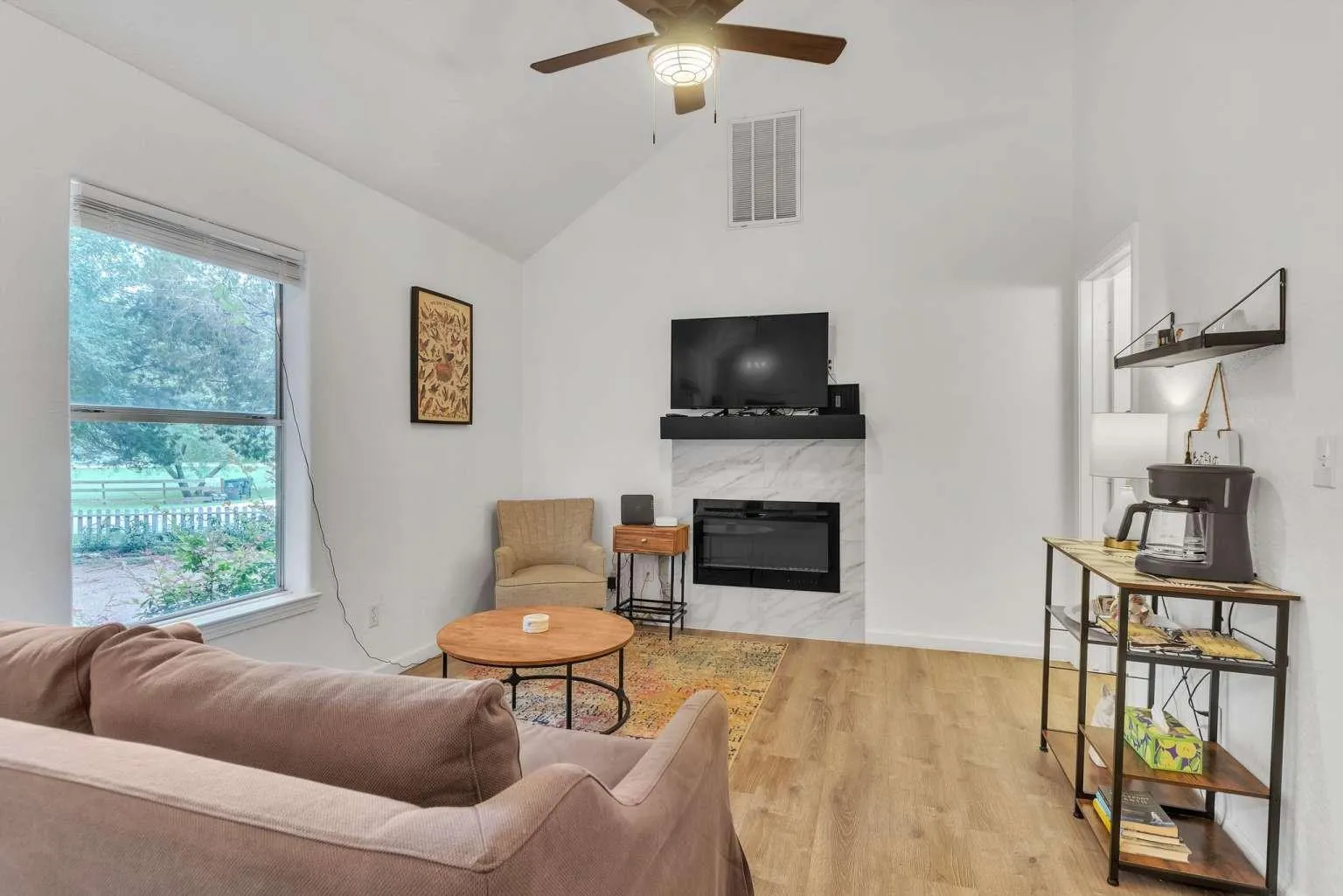Photo 5 of 104 SCUDDER LN