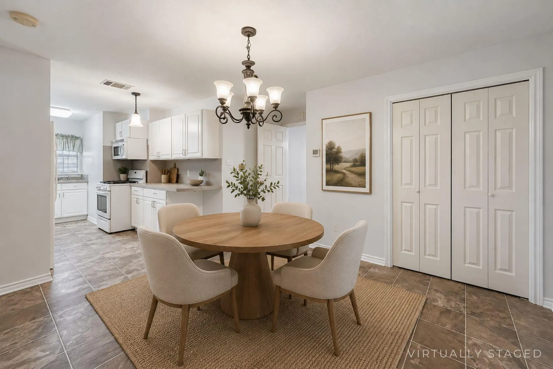 Photo 4 of 2308 SANTA RITA ST