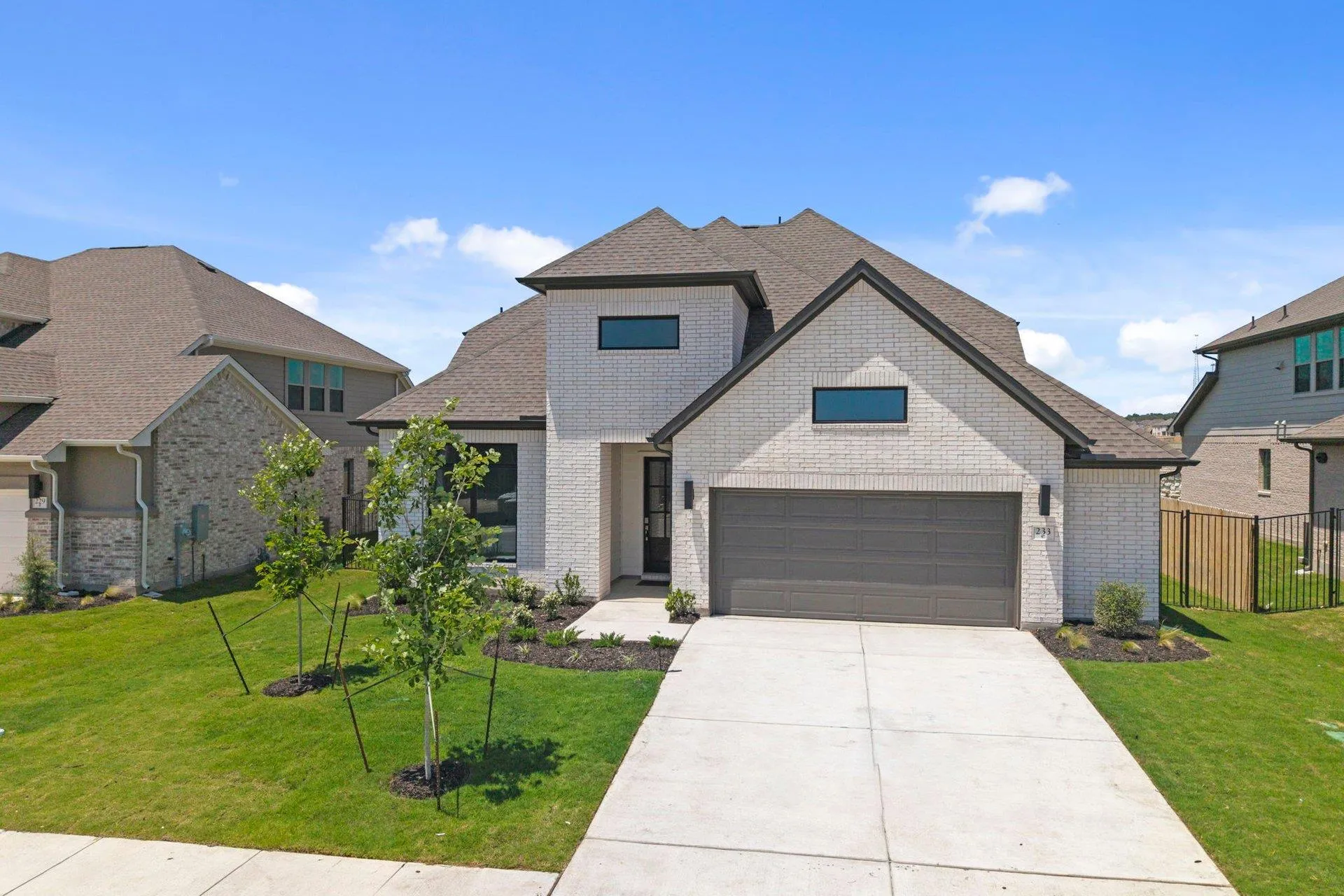 Photo 4 of 233 PACIFIC GROVE CIR