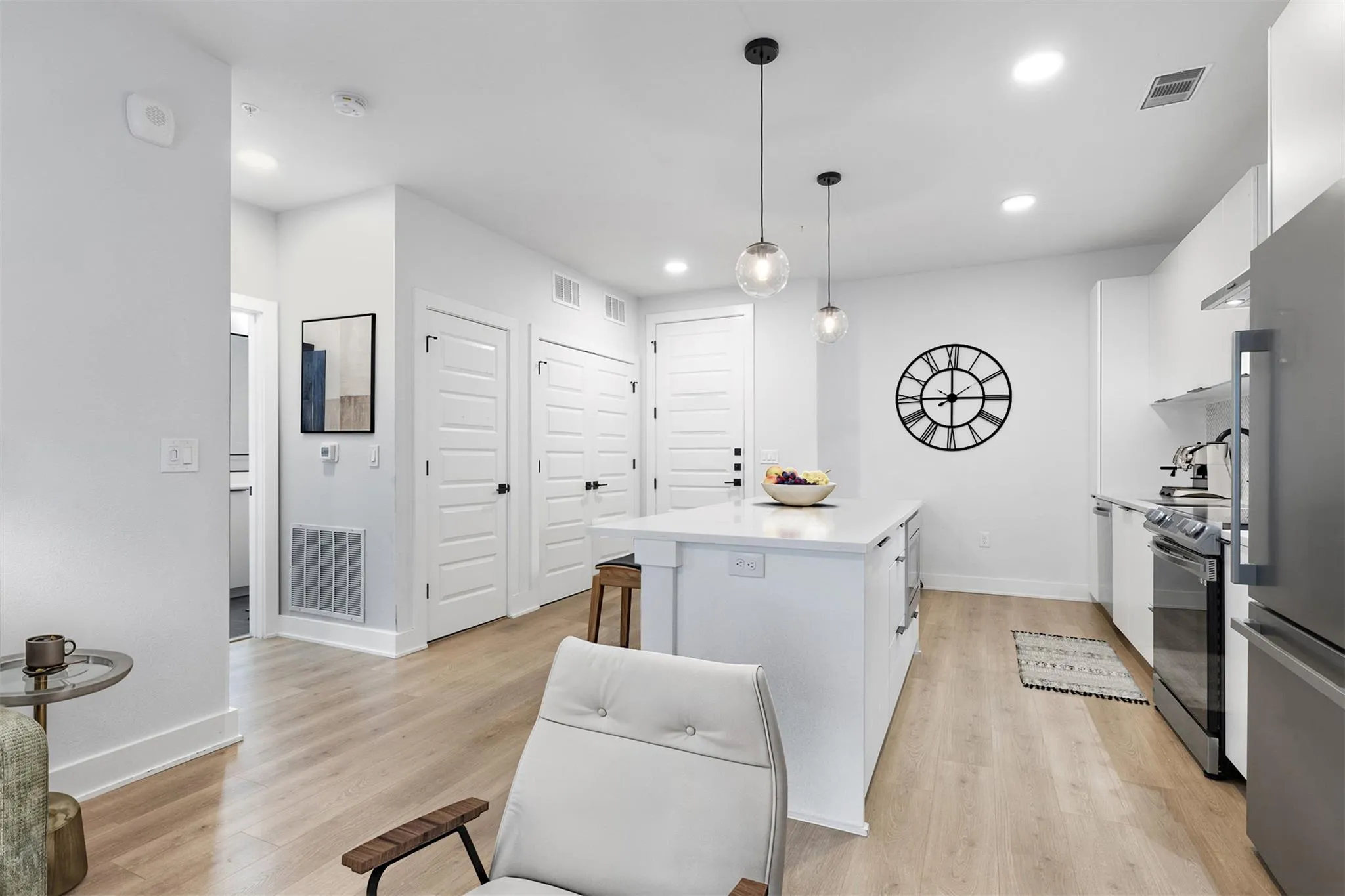 Photo 5 of 2500 LONGVIEW ST #418