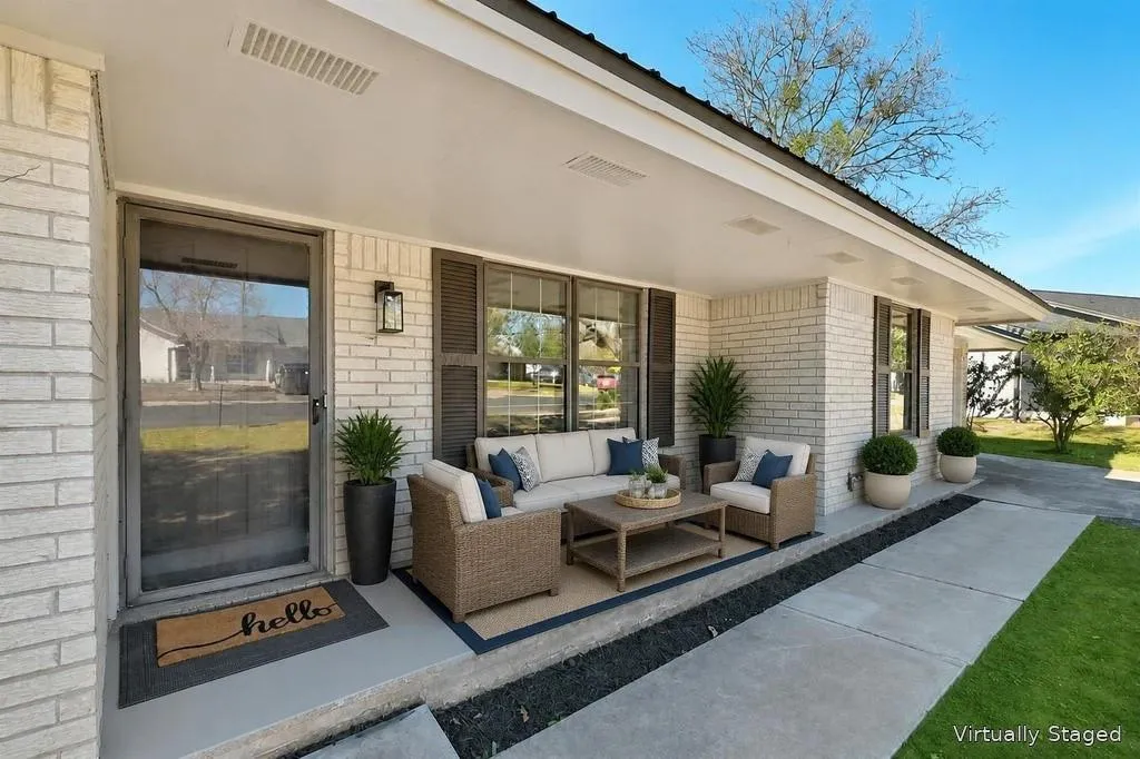 Photo 4 of 5604 CHADWYCK DR