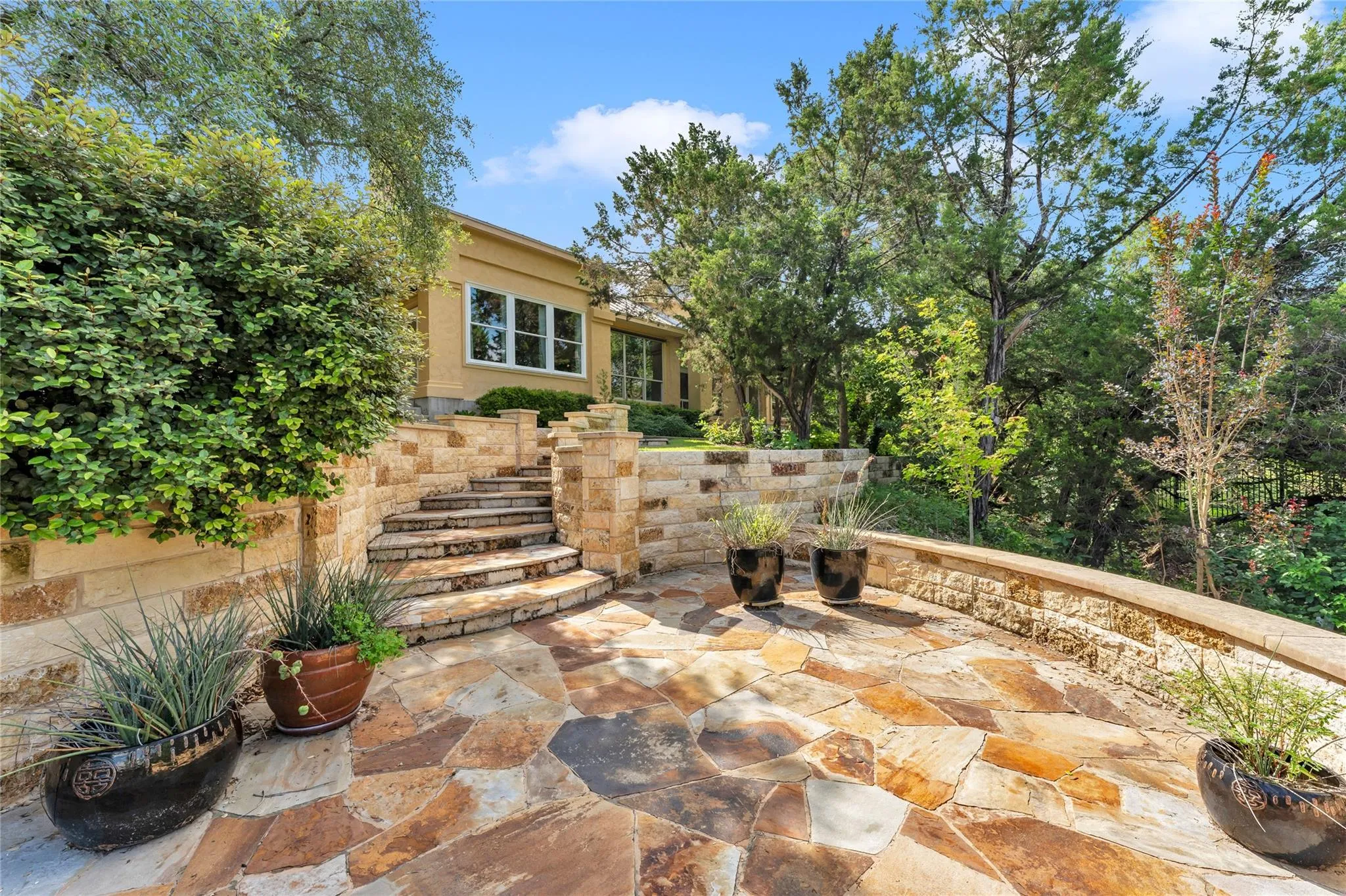 Photo 4 of 413 ROCK HOUSE DR