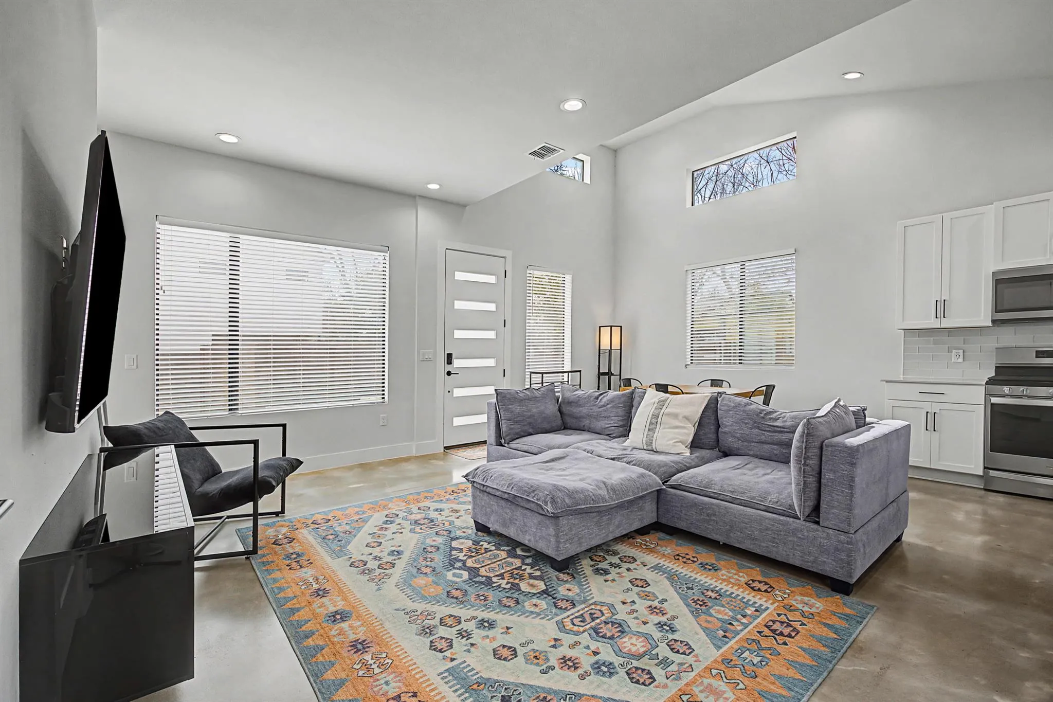 Photo 5 of 7102 PROVIDENCE AVE #2