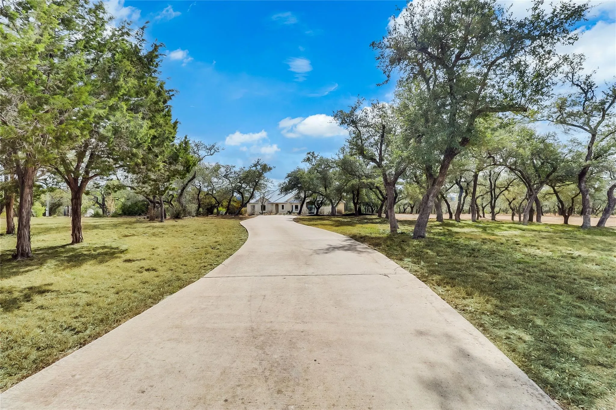 Photo of 1100 NORWOOD RD, Dripping Springs, TX, 78620
