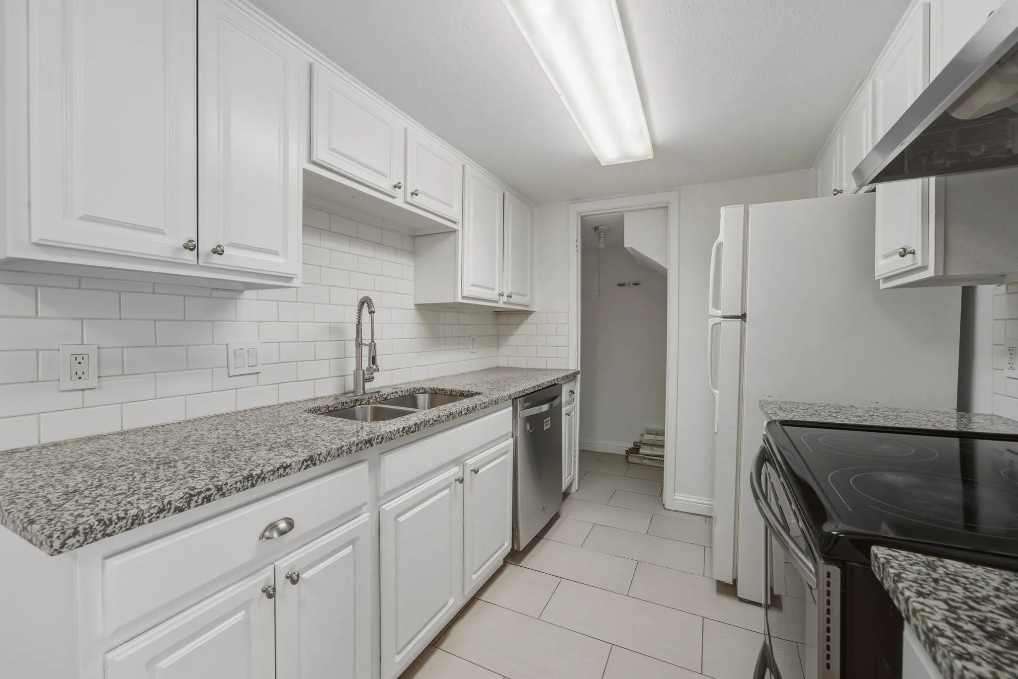 Photo 3 of 2124 BURTON DR #125