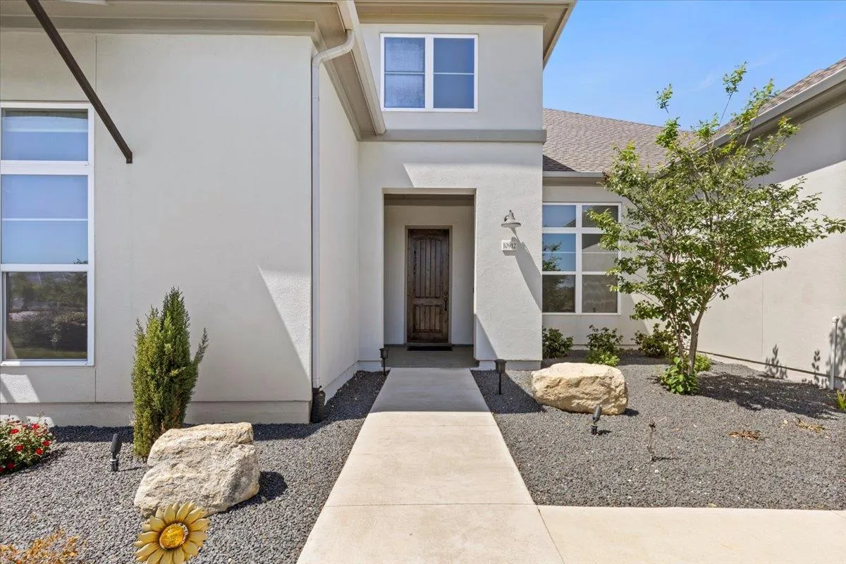 Photo 3 of 10912 SEAWALL DR