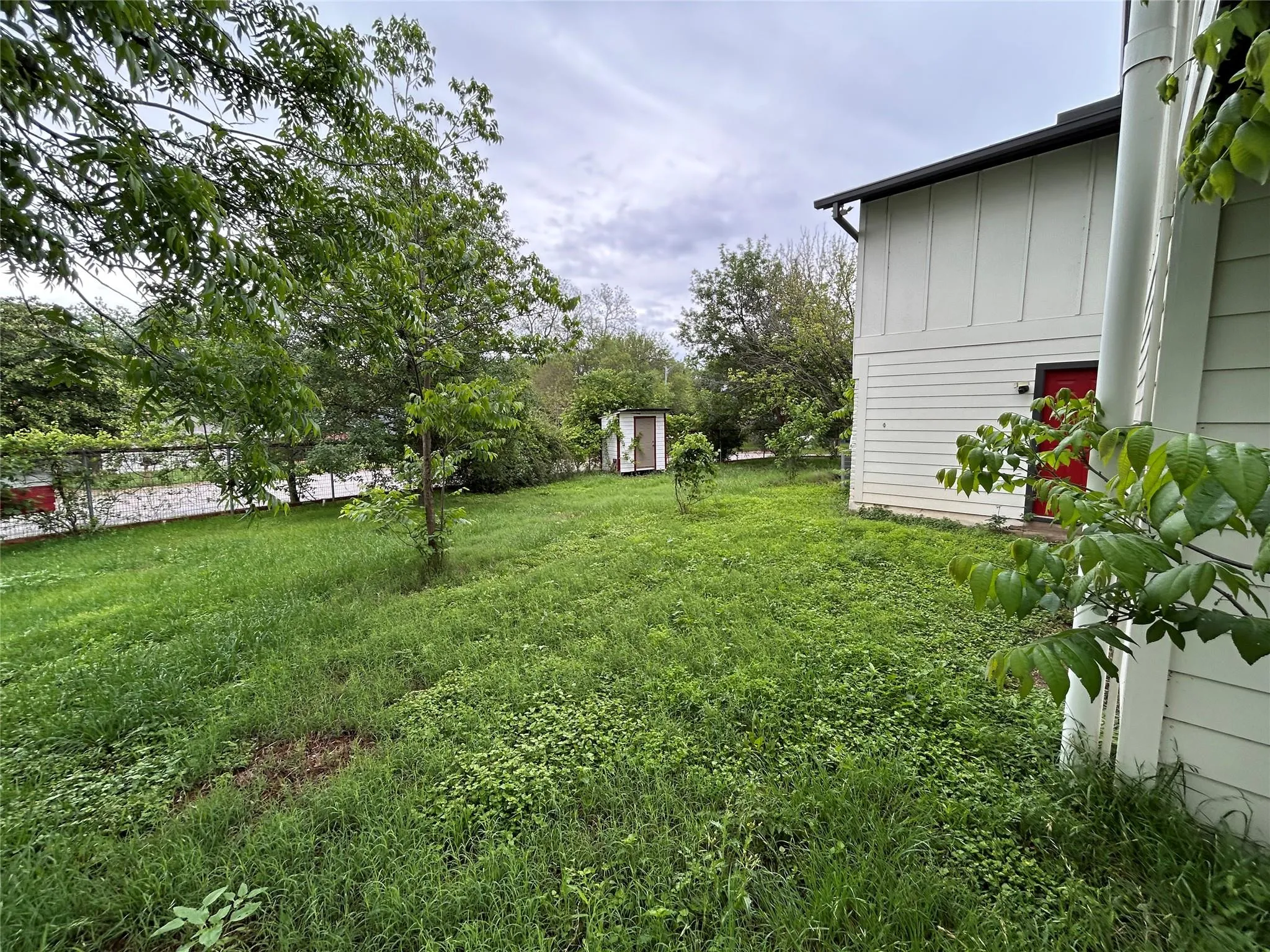 Photo 3 of 9010 QUAIL CREEK DR