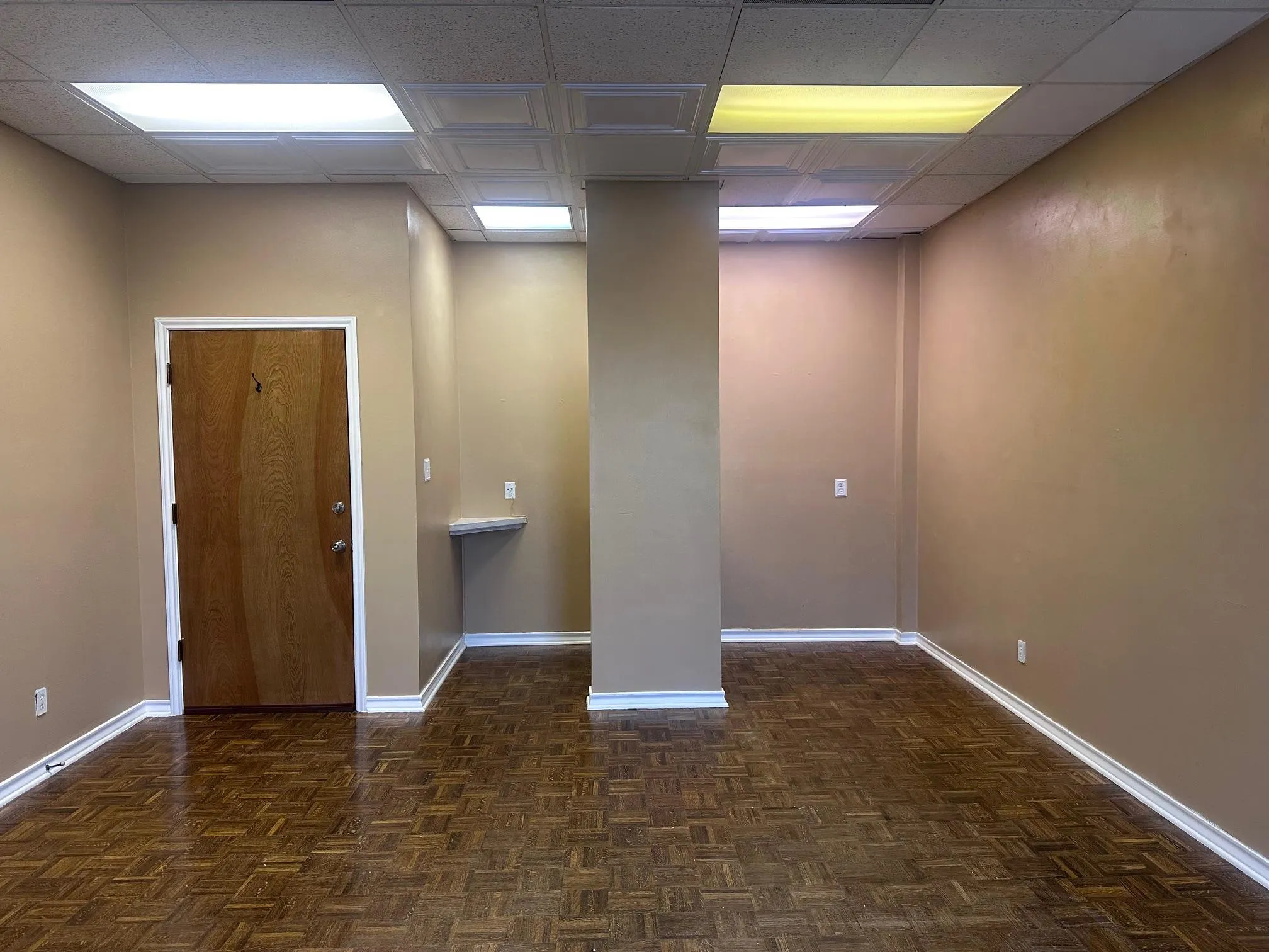 Photo 2 of 702 CHESTNUT ST ST #106
