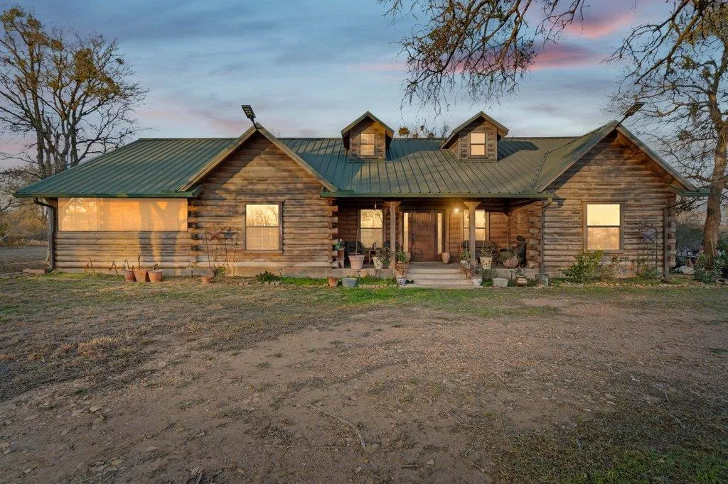Photo of 1843 FM 969, Elgin, TX, 78621